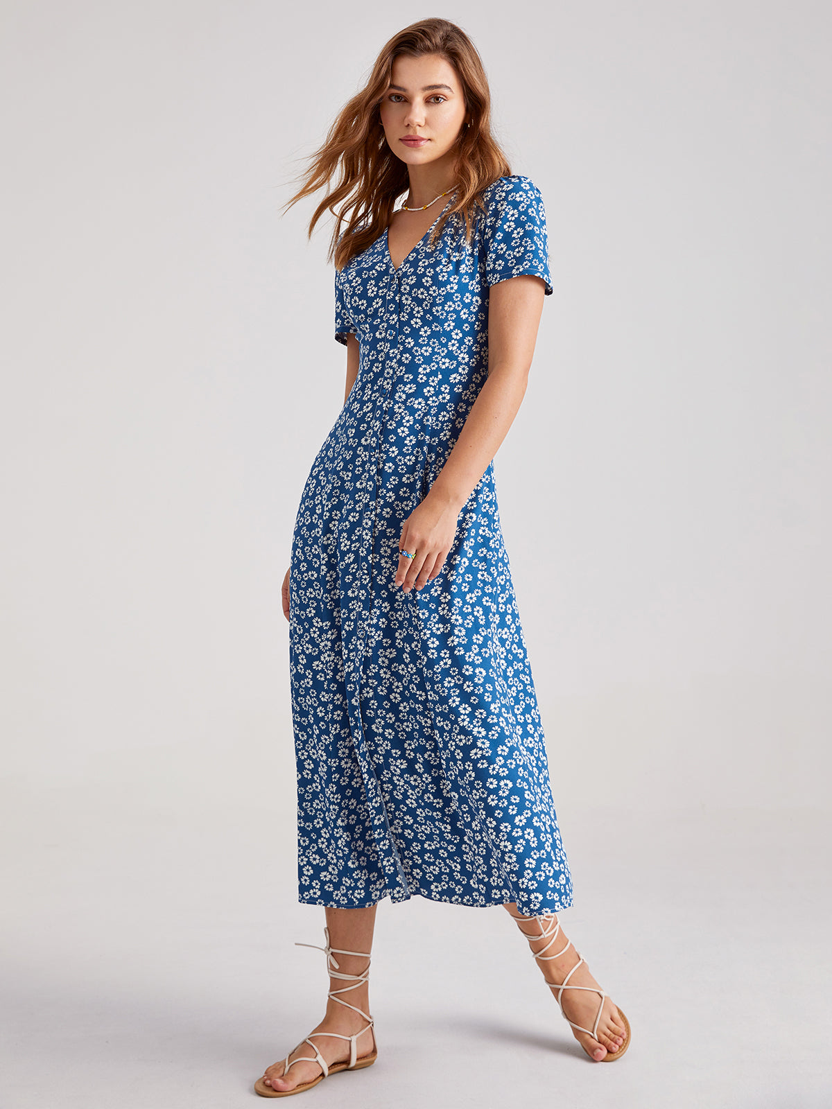 Thecomense - Sweetheart V-Neck Daisy Midi Dress