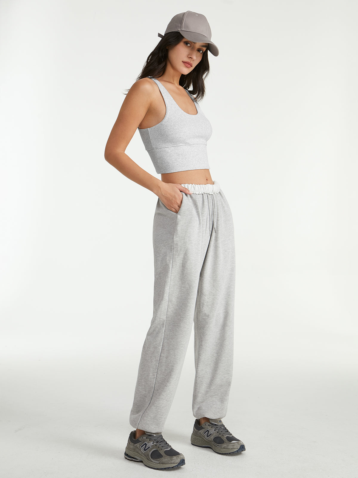 Thecomense - Cropped Light Ribbed Sports Tank Top