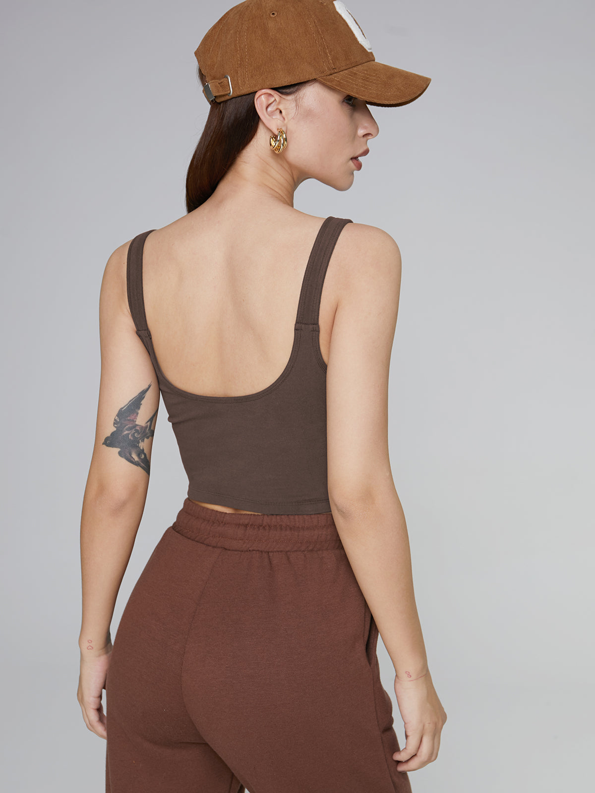 Thecomense - Contour Low Neckline Crop Tank