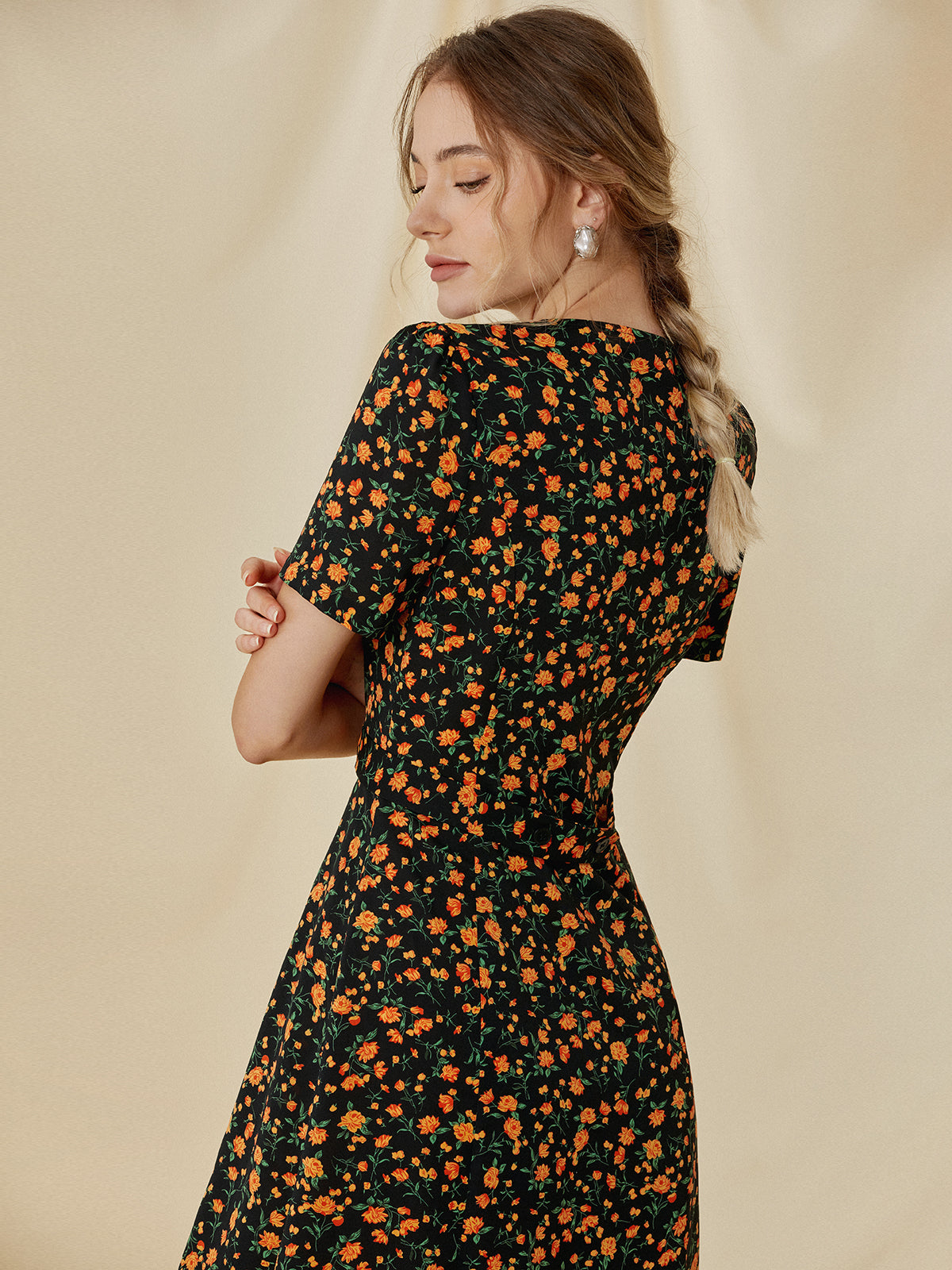 Thecomense - Rosy Arcane Floral Slit Midi Dress