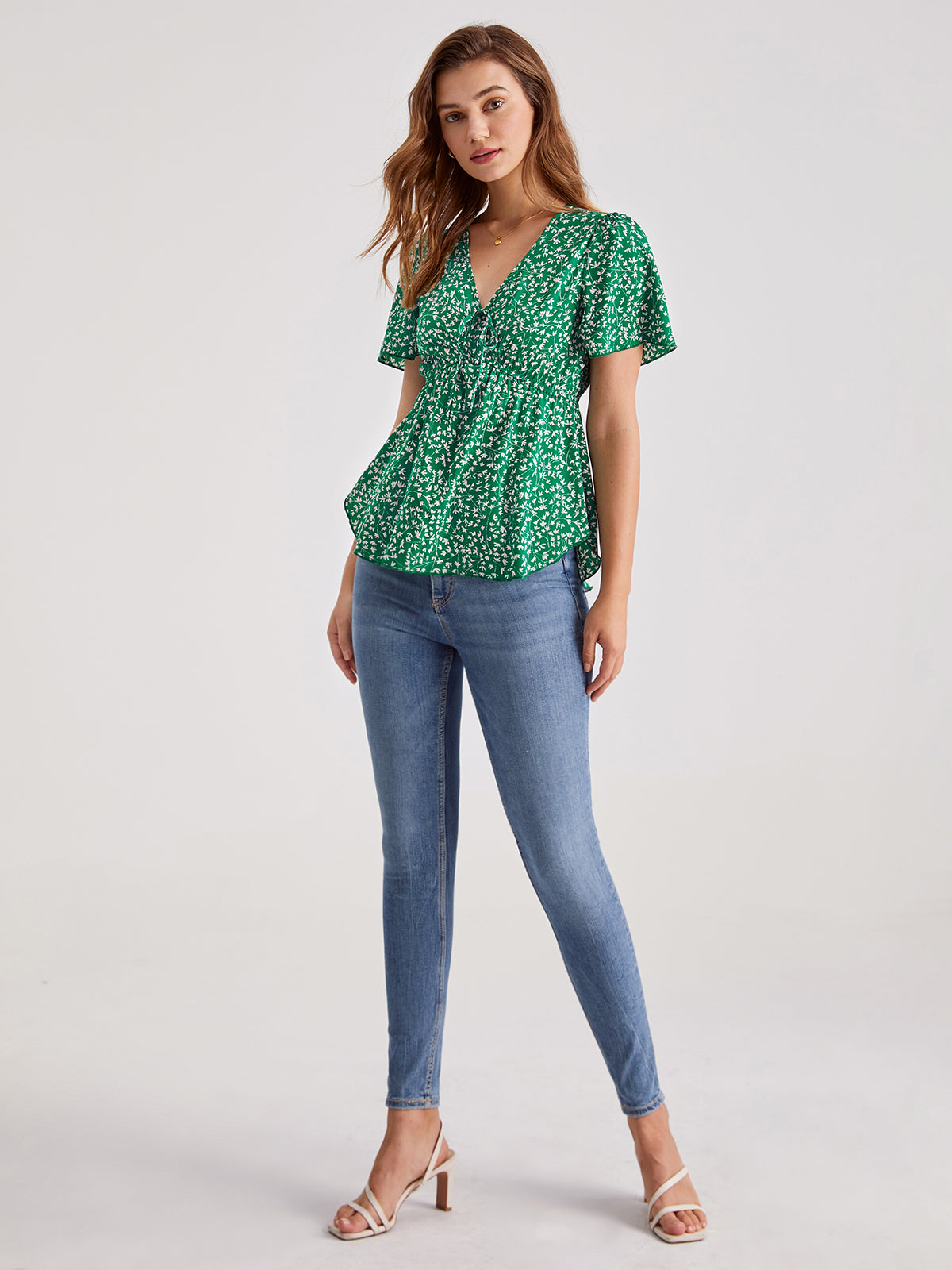 Thecomense - V-Neck Floral Ruche Short Sleeve Top