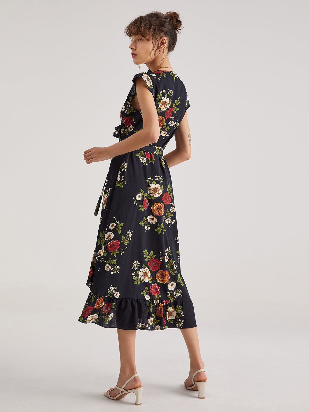 Thecomense - Contrast Floral Print V-Neck Cap Sleeve Slit Dress