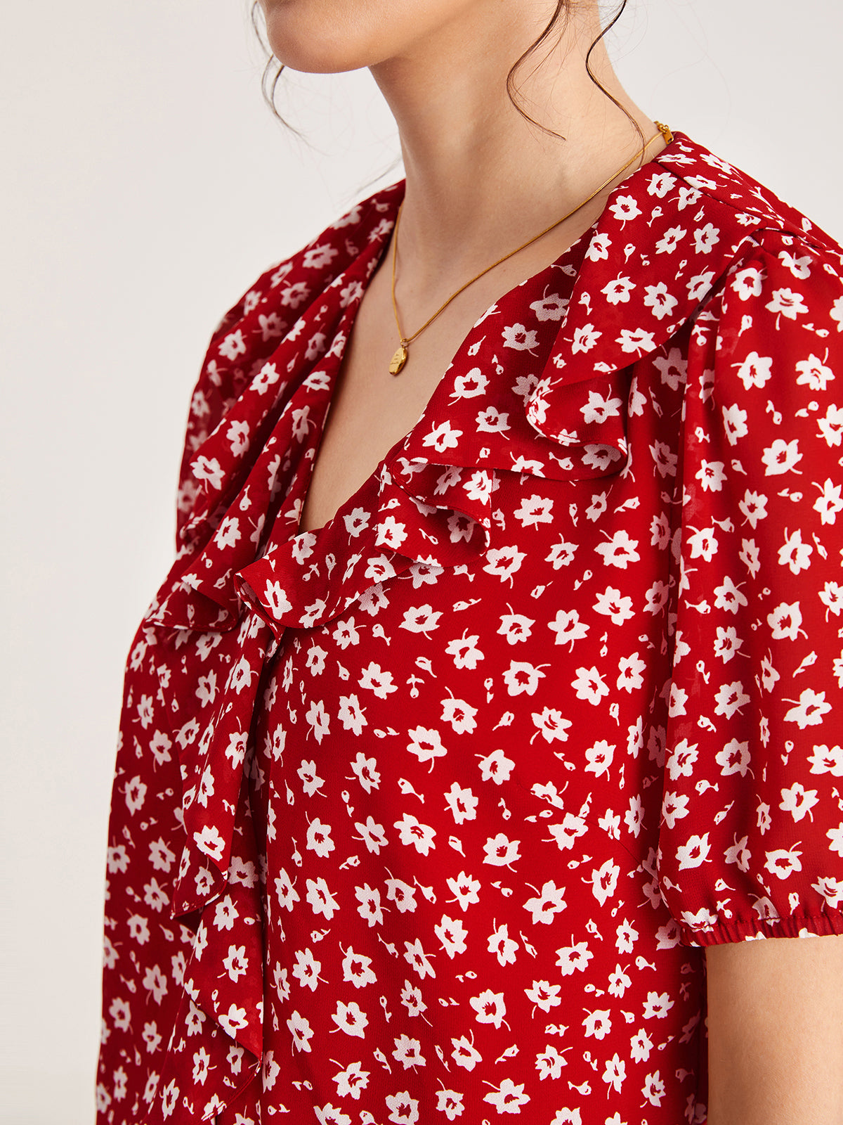Thecomense - V-Neck Floral Ruffle Top