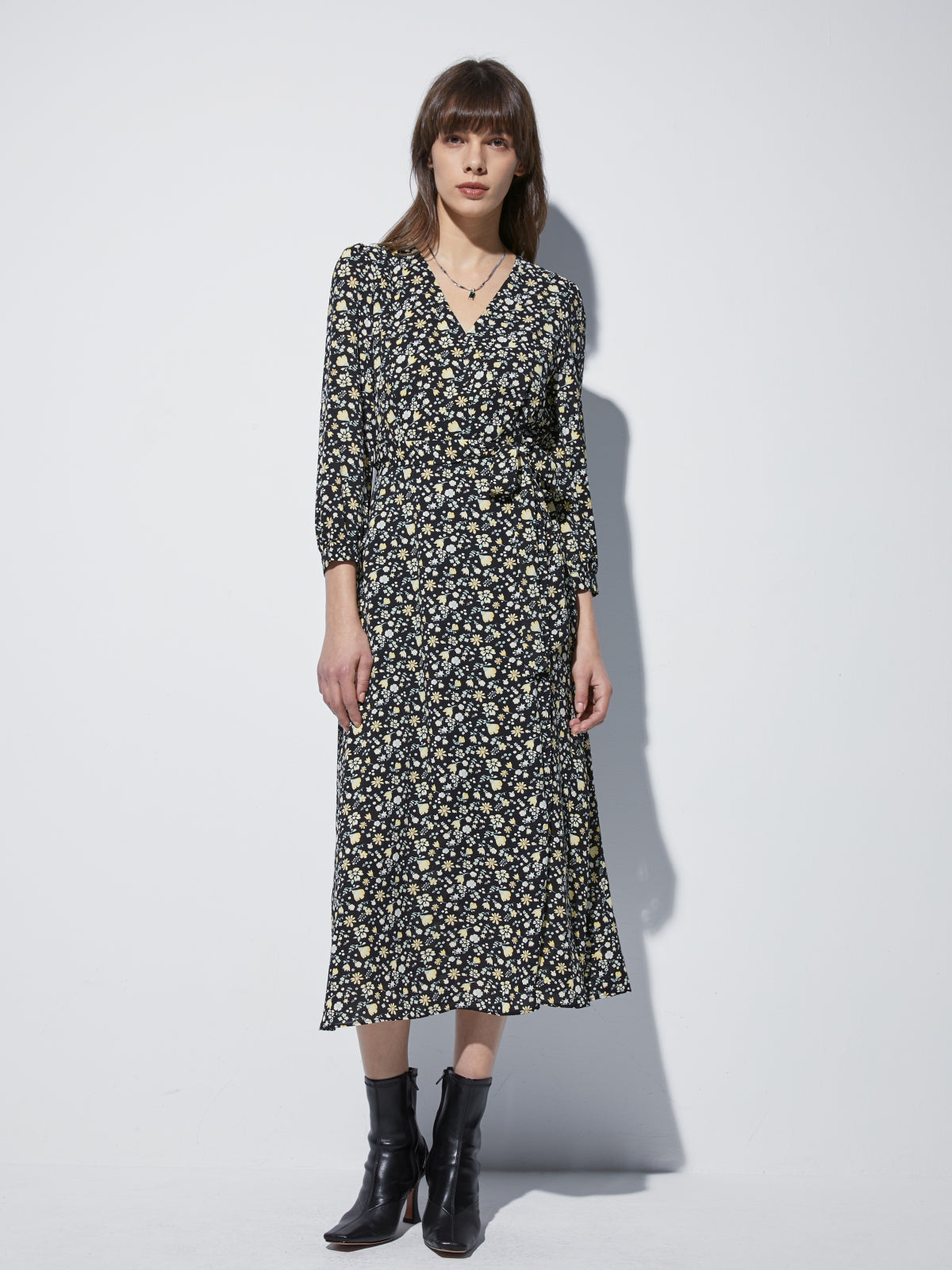 Thecomense - Long Sleeve V Neck Floral Slit Dress