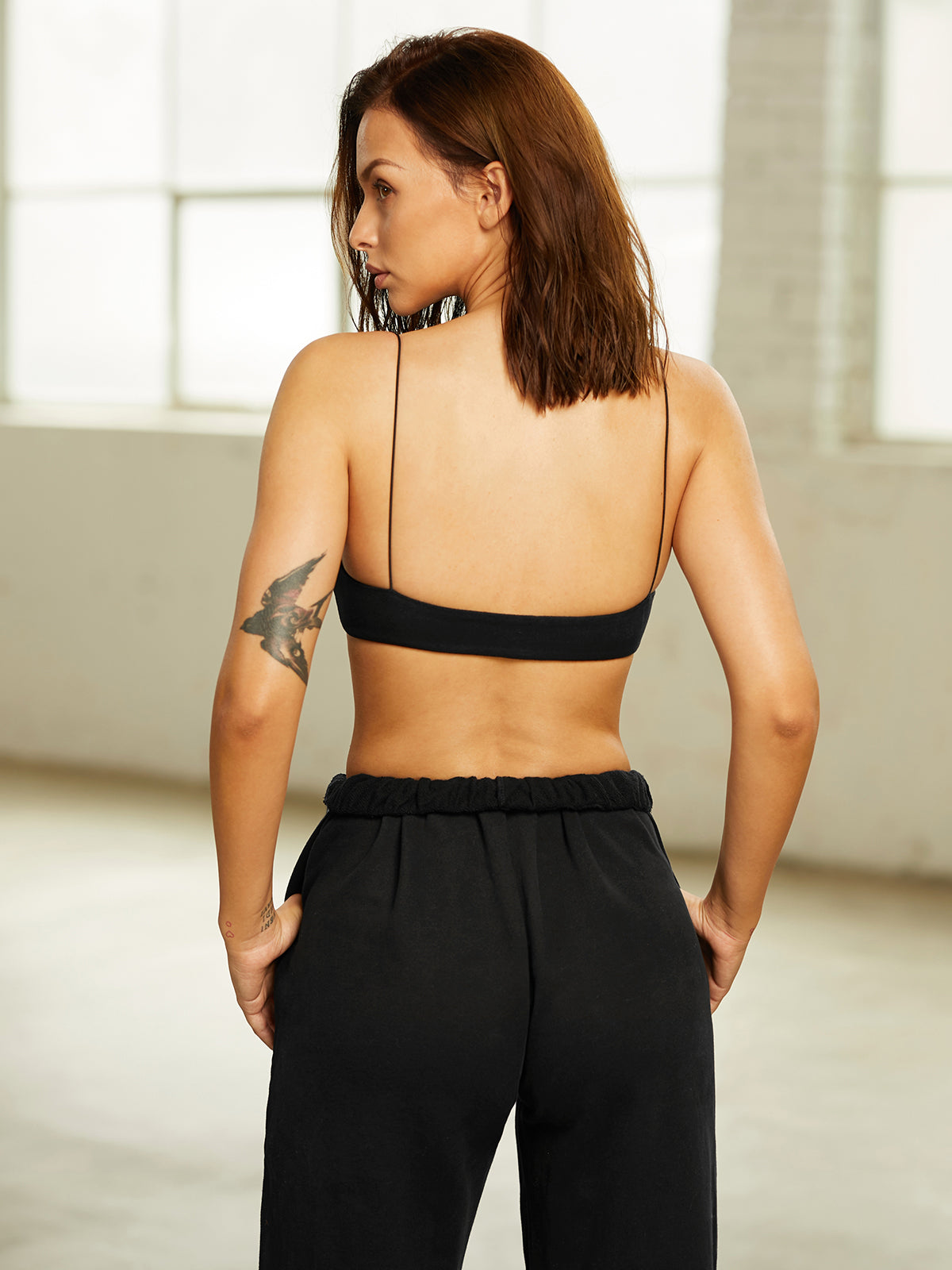 Thecomense - Square Neck Thin Strap Sports Bra