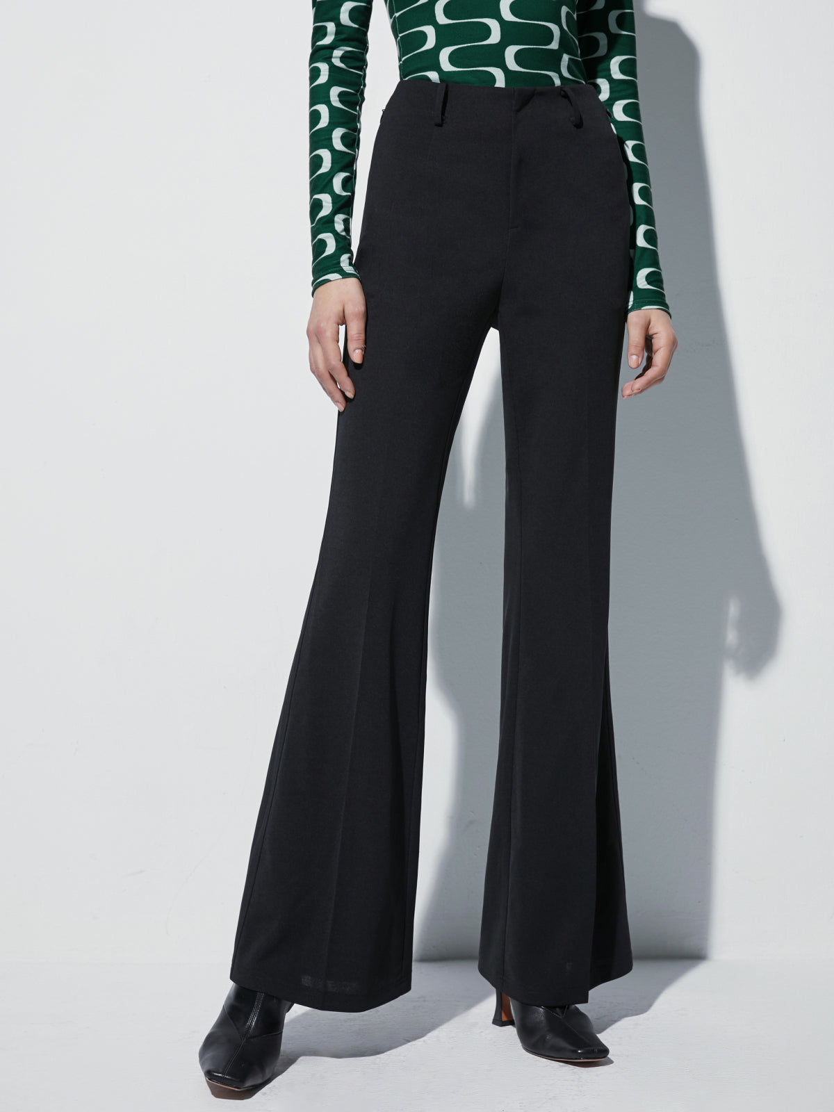 Thecomense - Essential High Waisted Flare Pants