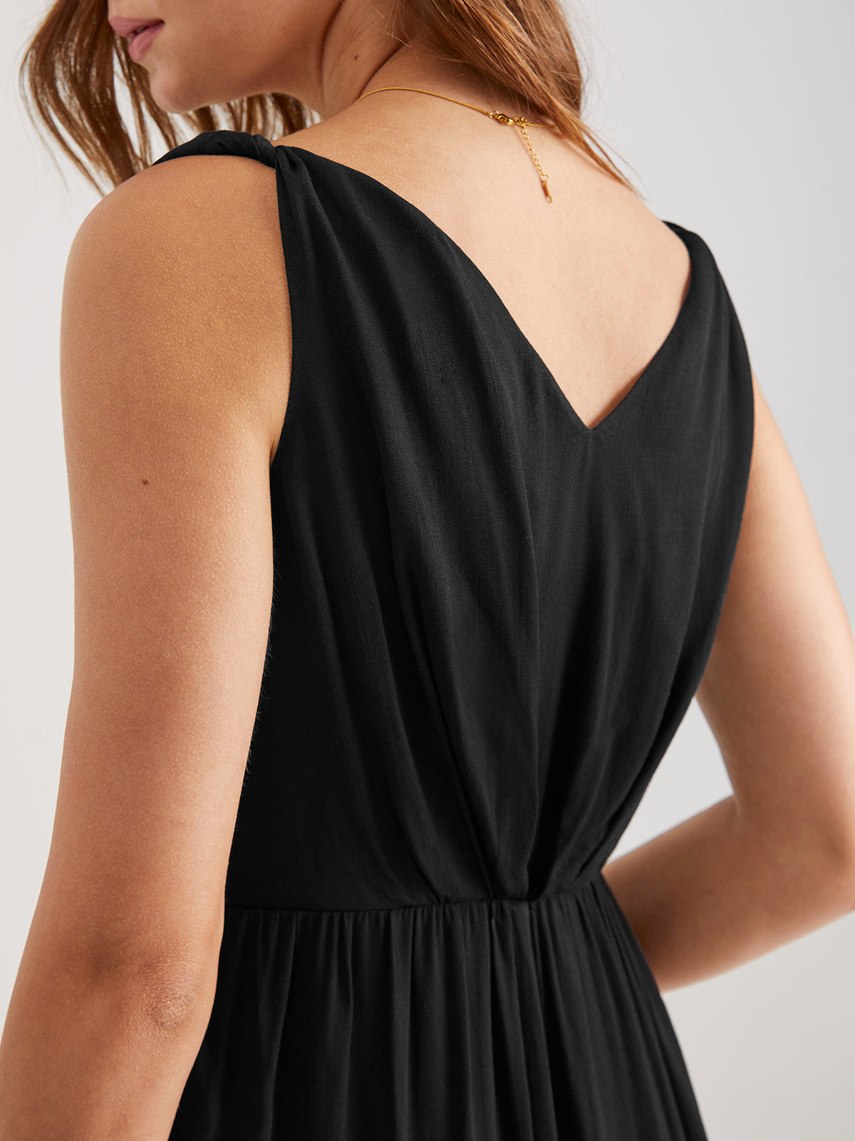 Thecomense - V-Neck Sleeveless Classic Leg Jumpsuit