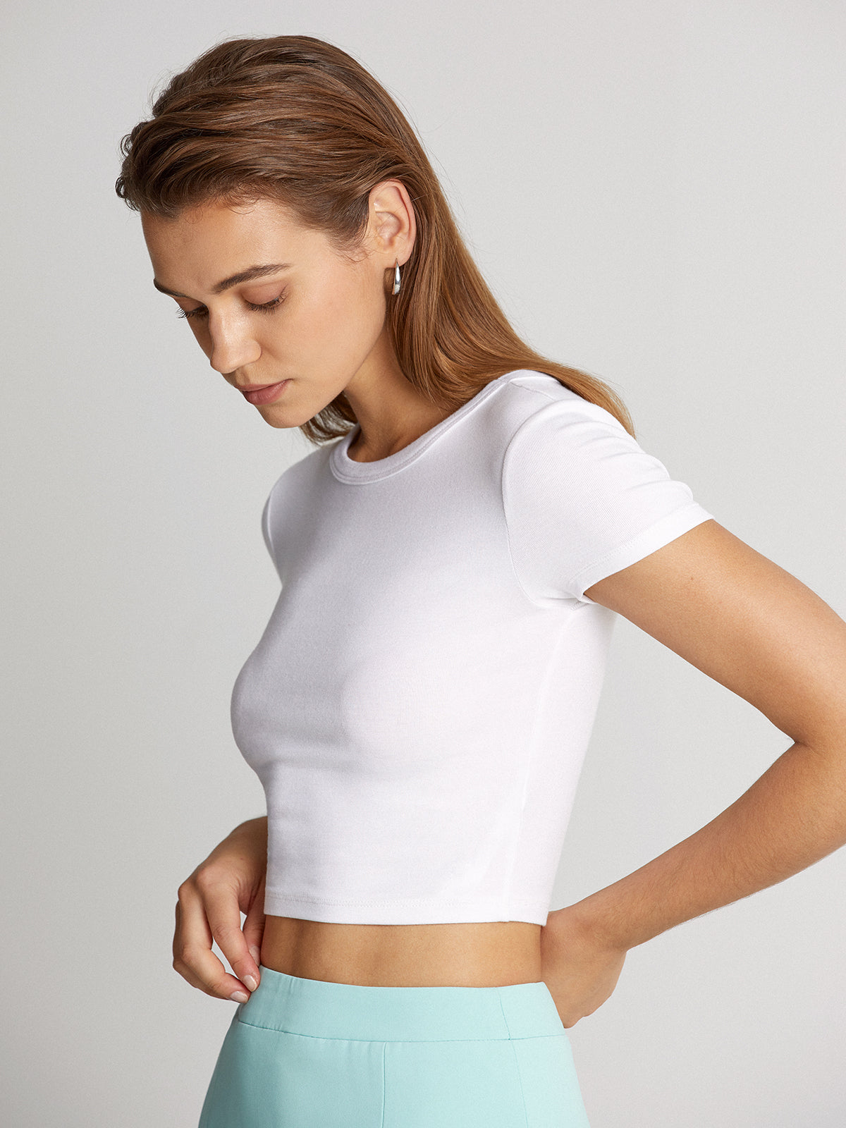 Thecomense - Everyday Essential Ultra Comfort Cropped T-Shirt