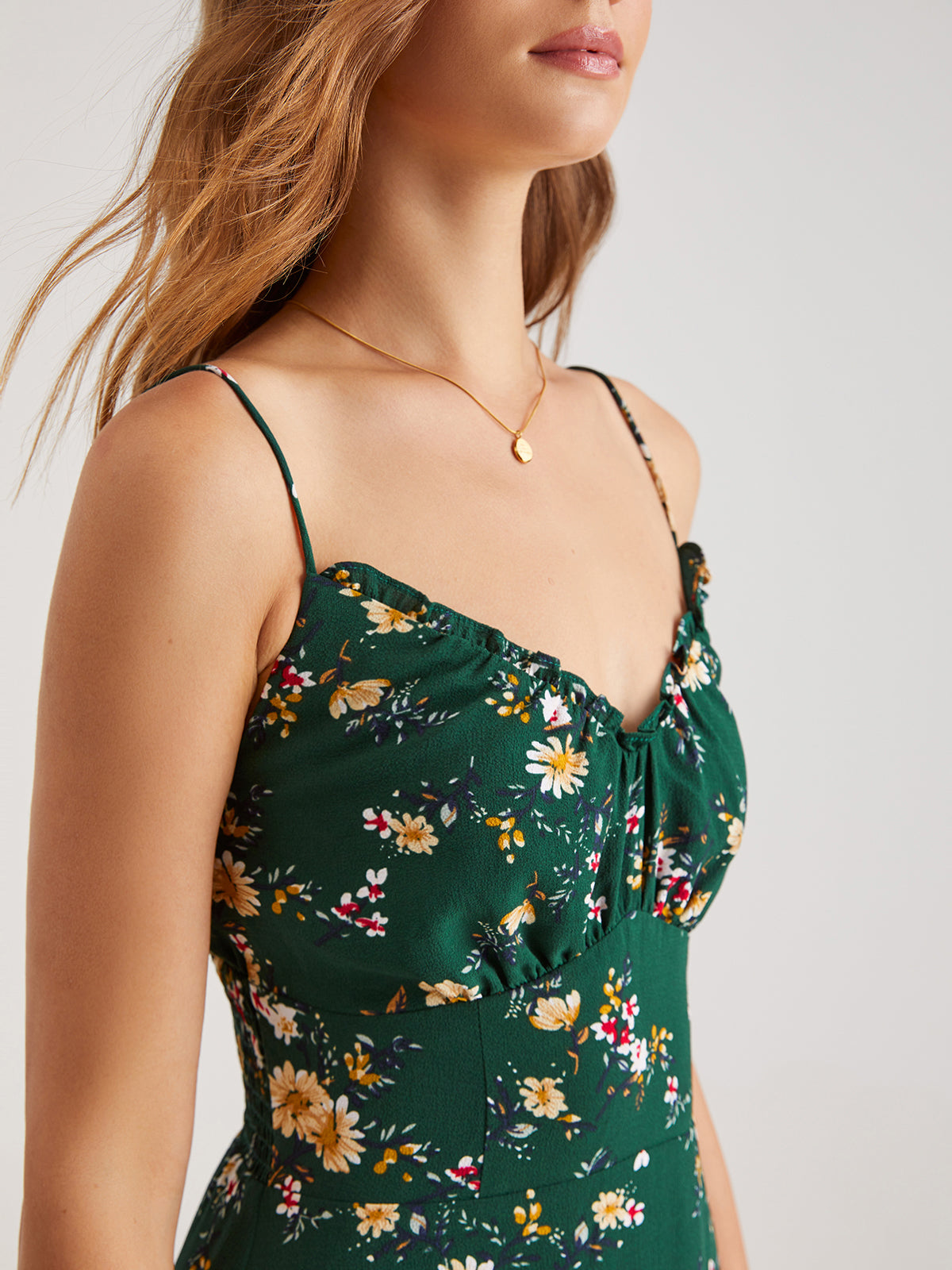 Thecomense - Emerald Green V-Neck Ruffle Hem Mini Dress