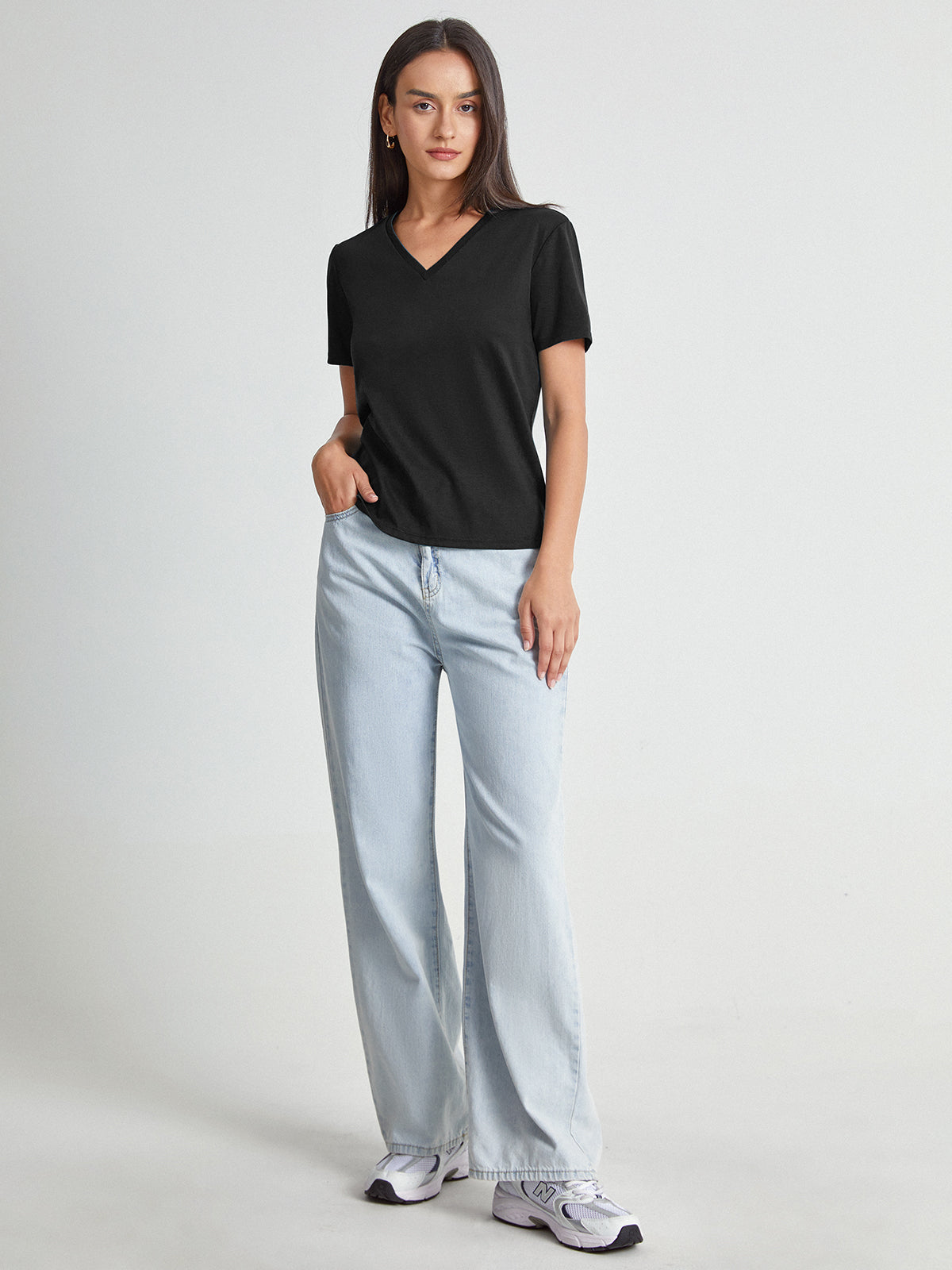 Thecomense - Basic Everyday V-Neck T-Shirt