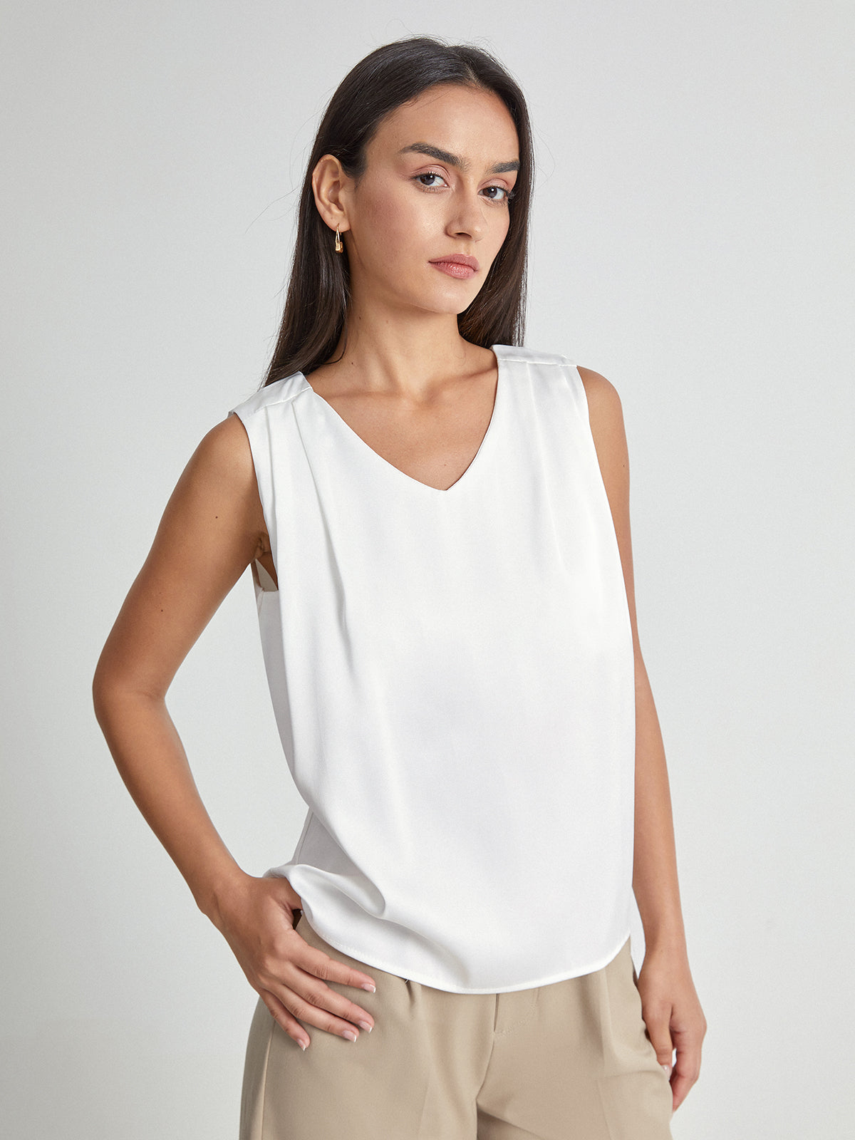 Thecomense - Sleeveless V-Neck Everyday Tank Shirt