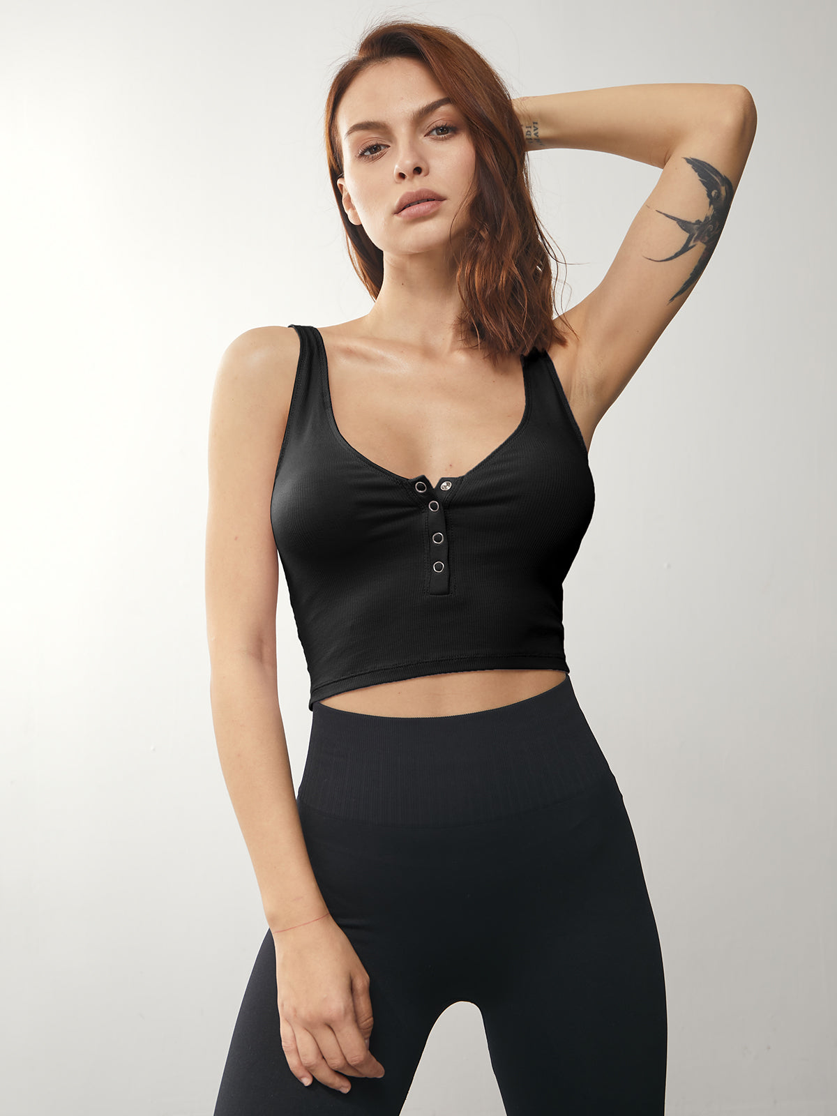 Thecomense - Snap Front Cropped Tank Top