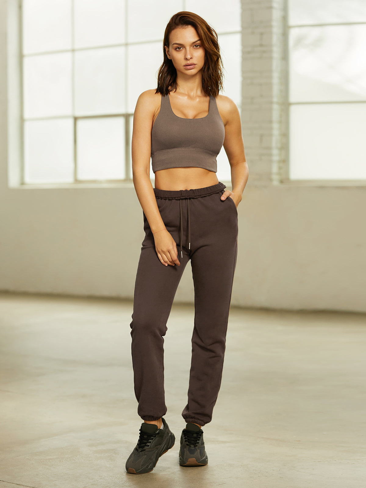 Thecomense - Brown Ribbed Sports Bra