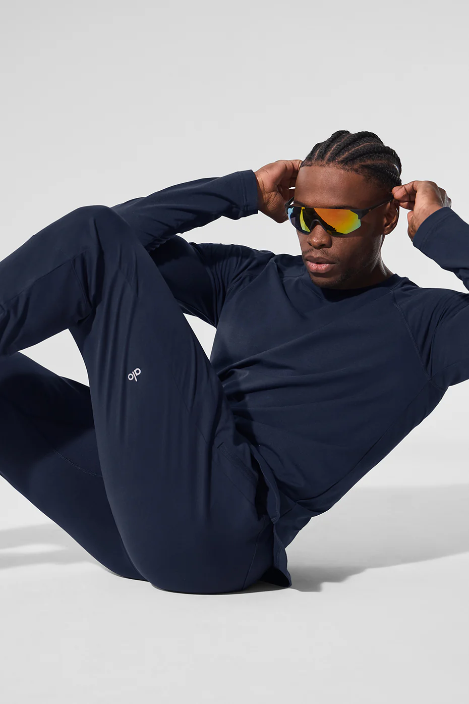 Alo Vapor Crewneck Long Sleeve - Navy