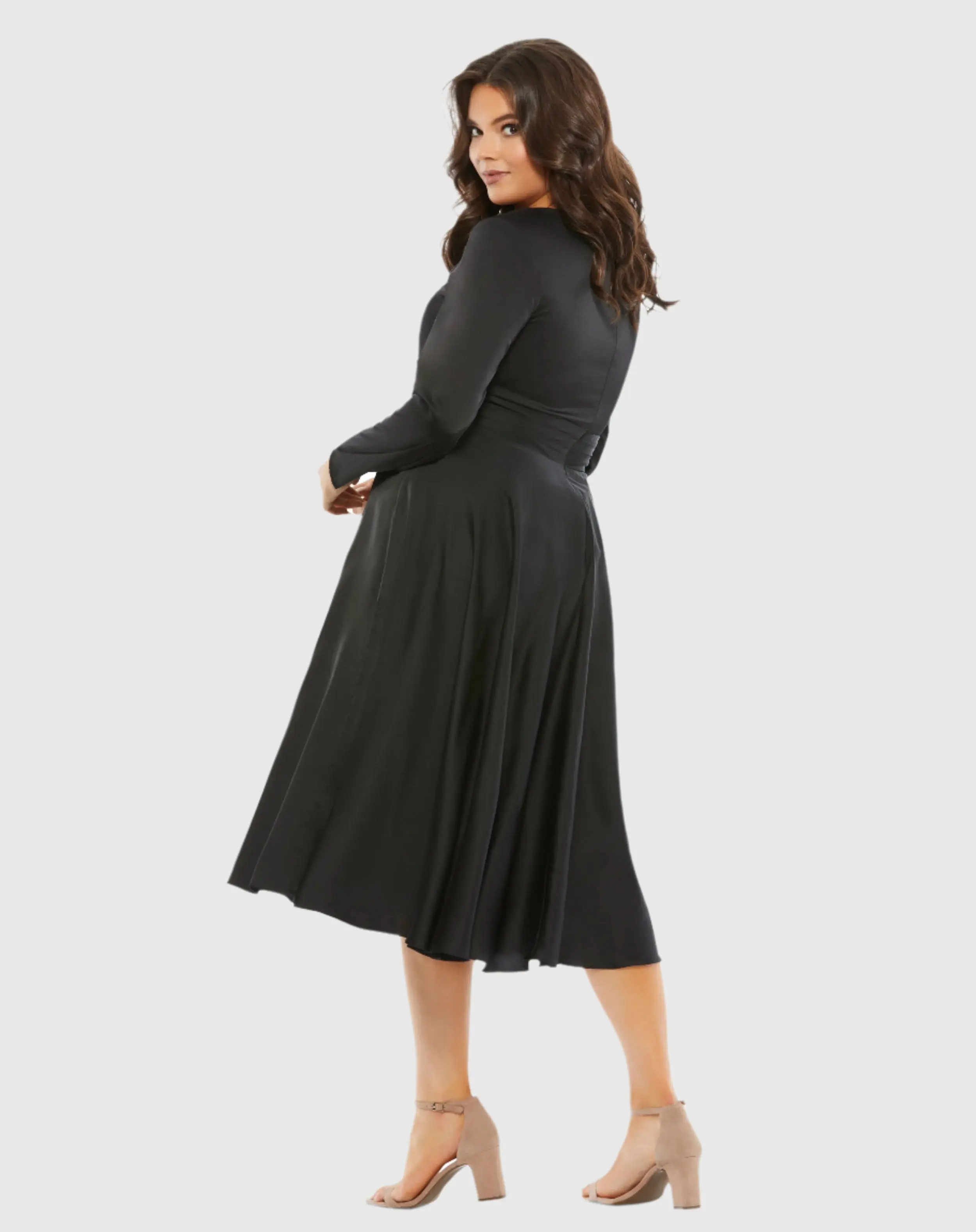 Satin Long Sleeve Sweetheart Flowy Midi Dress (Plus)