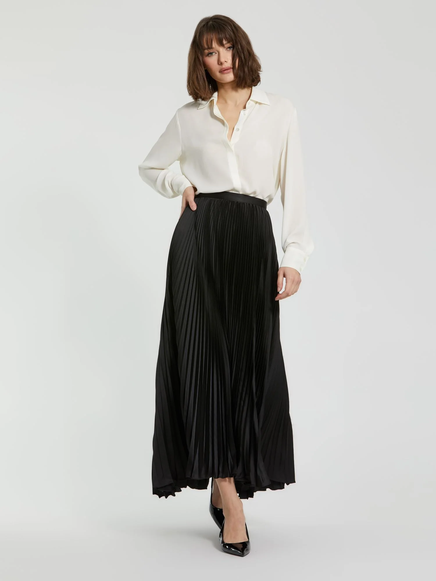 Black Ankle Length Satin Pleated Skirt