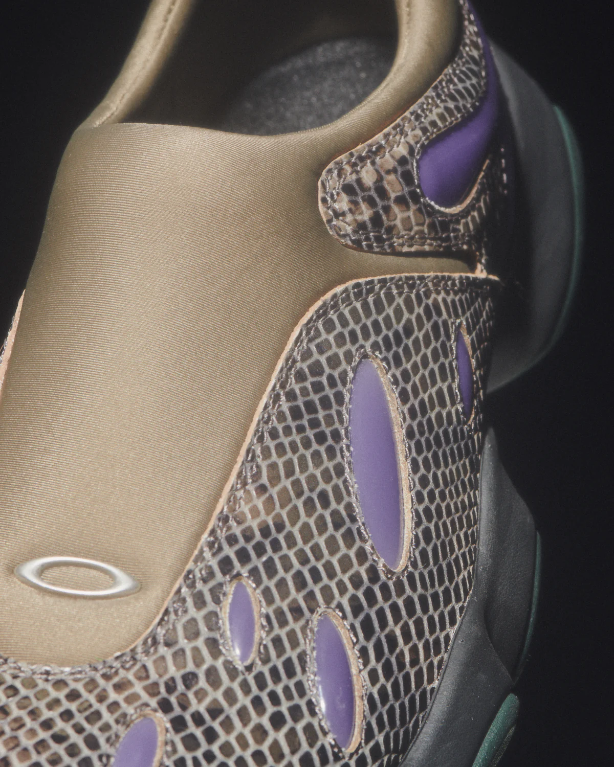 Brain Dead x Oakley Factory Team Python Flesh - Dusky Green