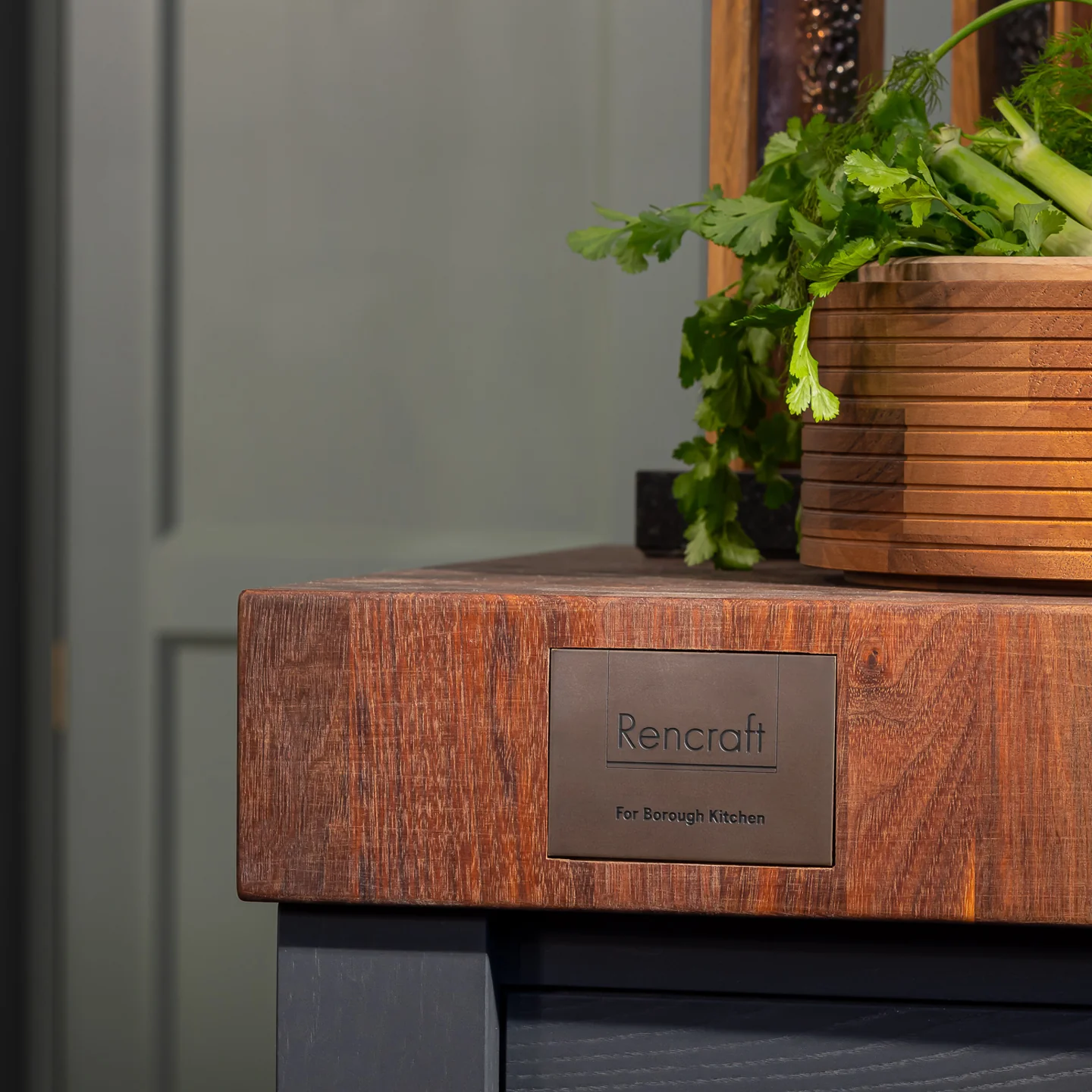 Rencraft Butchers Block / Walnut / Dark Grey