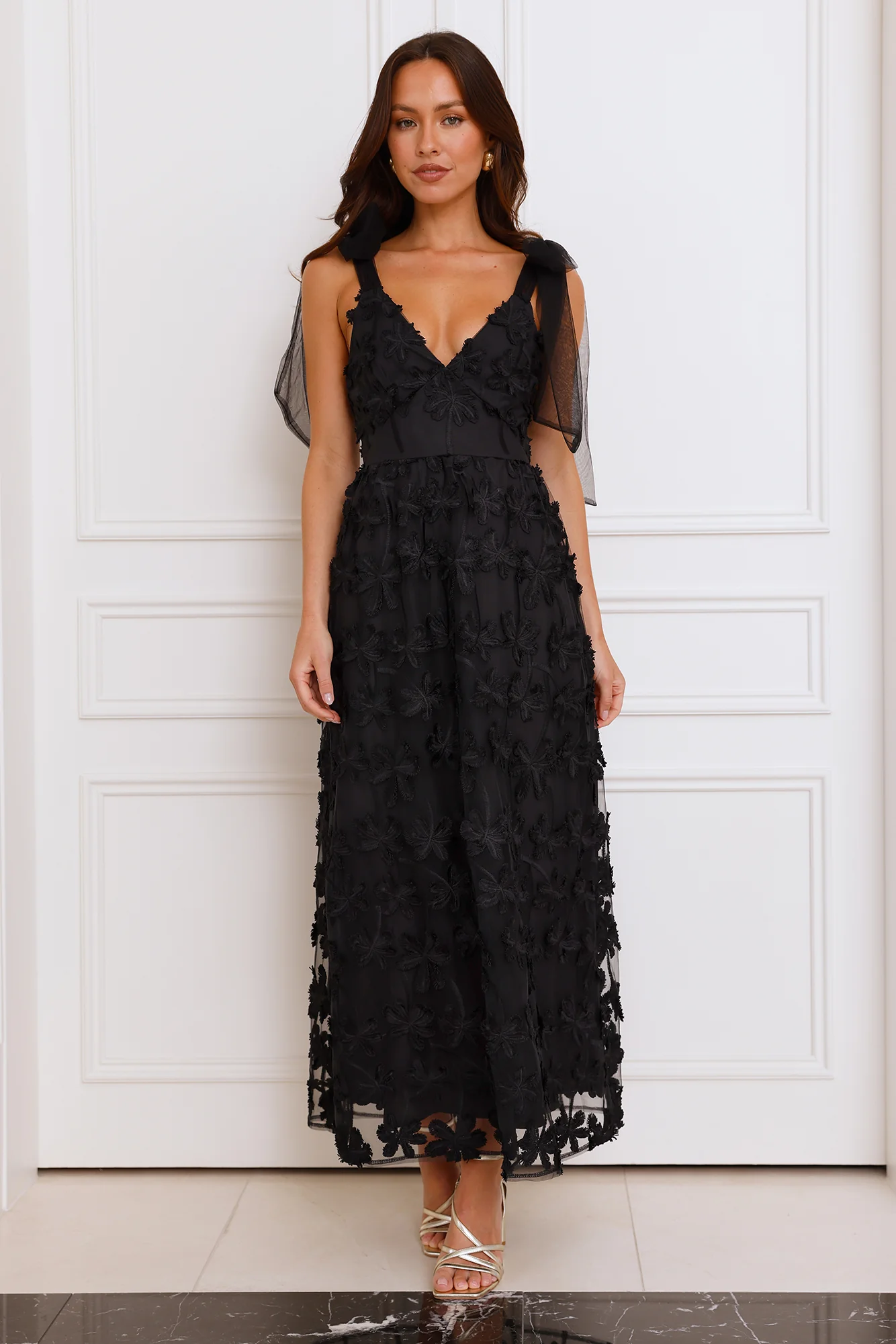 Distinguished Maxi Dress Black
