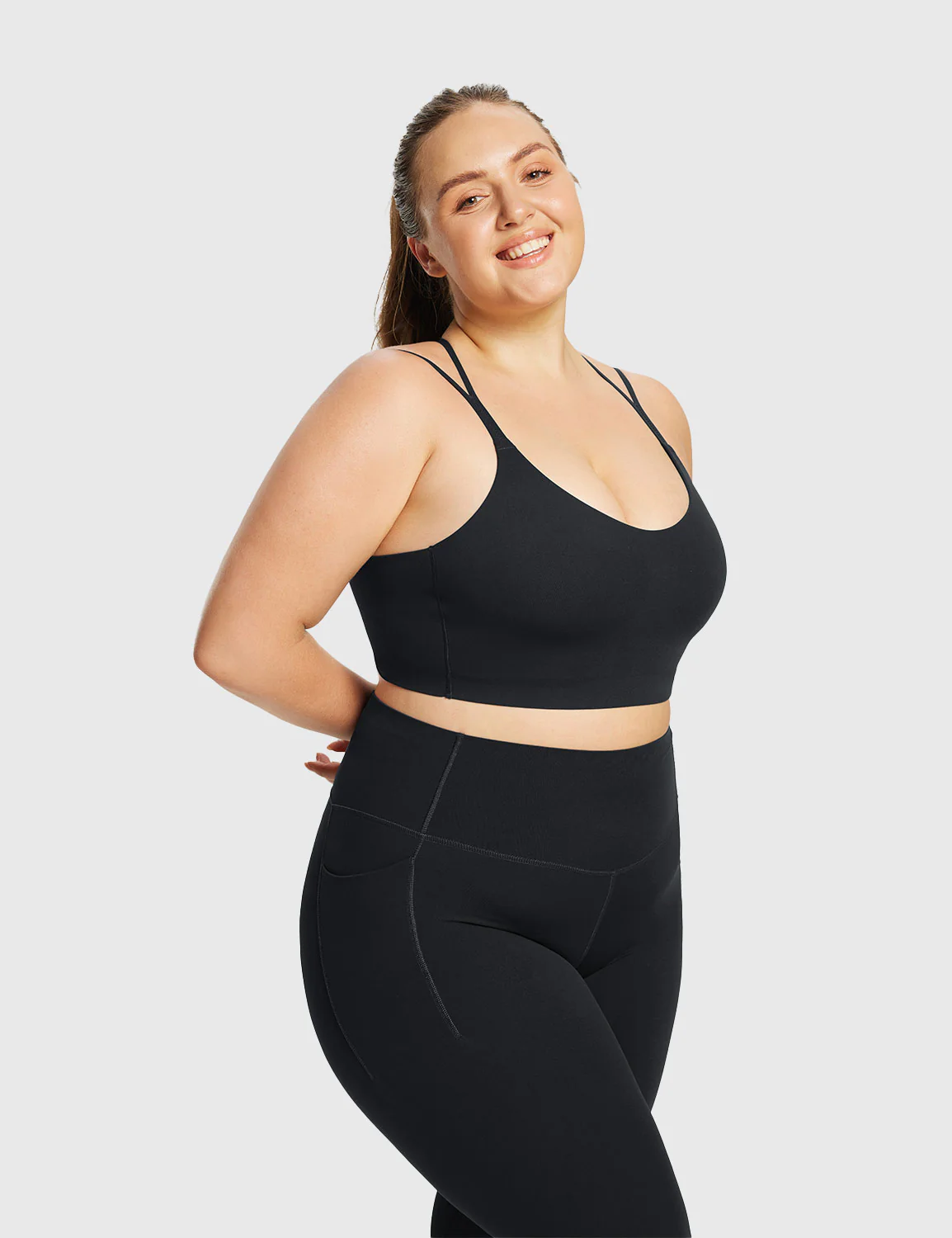 Freeleaf Cross-Strap Low-Impact Sports Bra