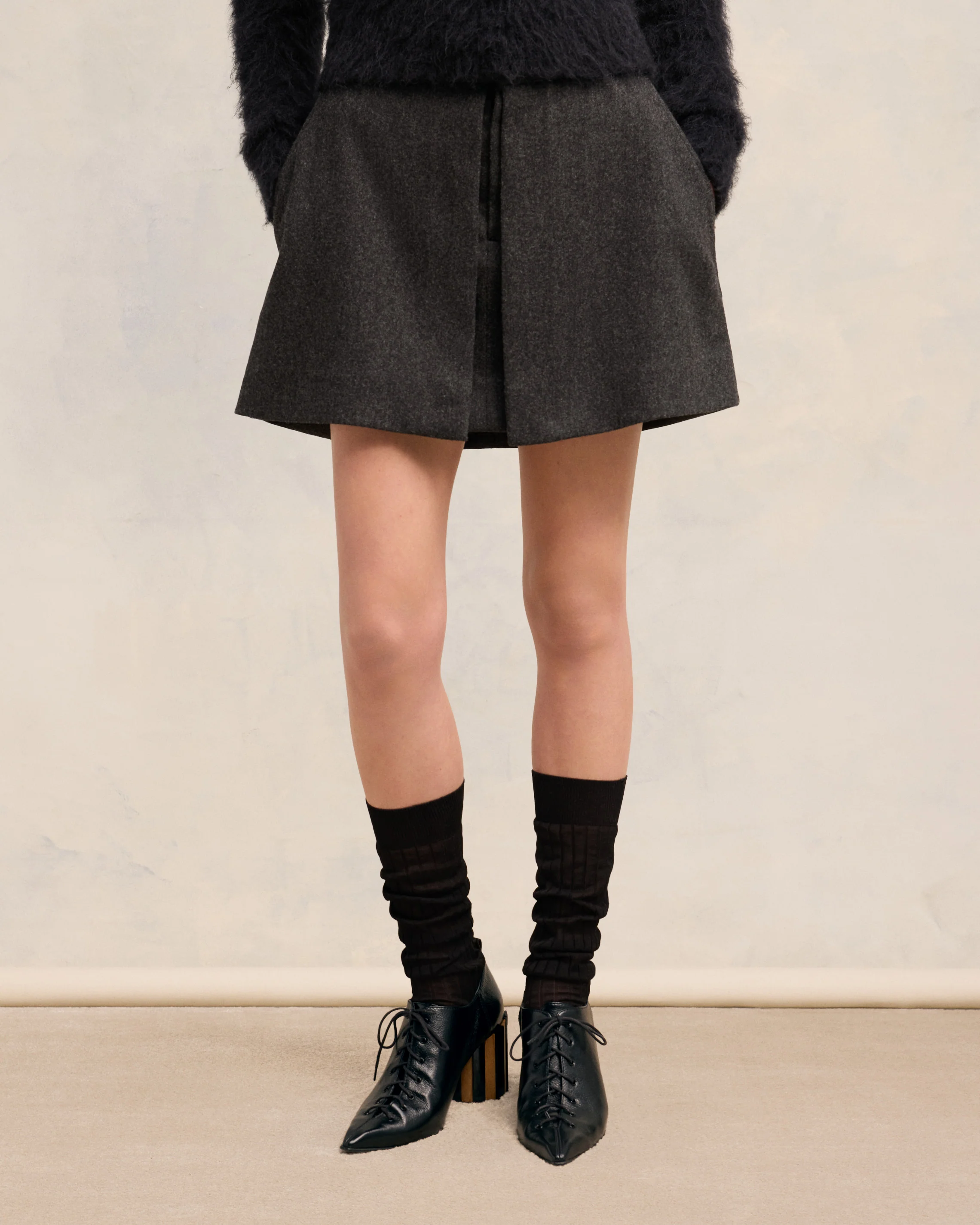 Pointed Toe Lace-Up Shoes