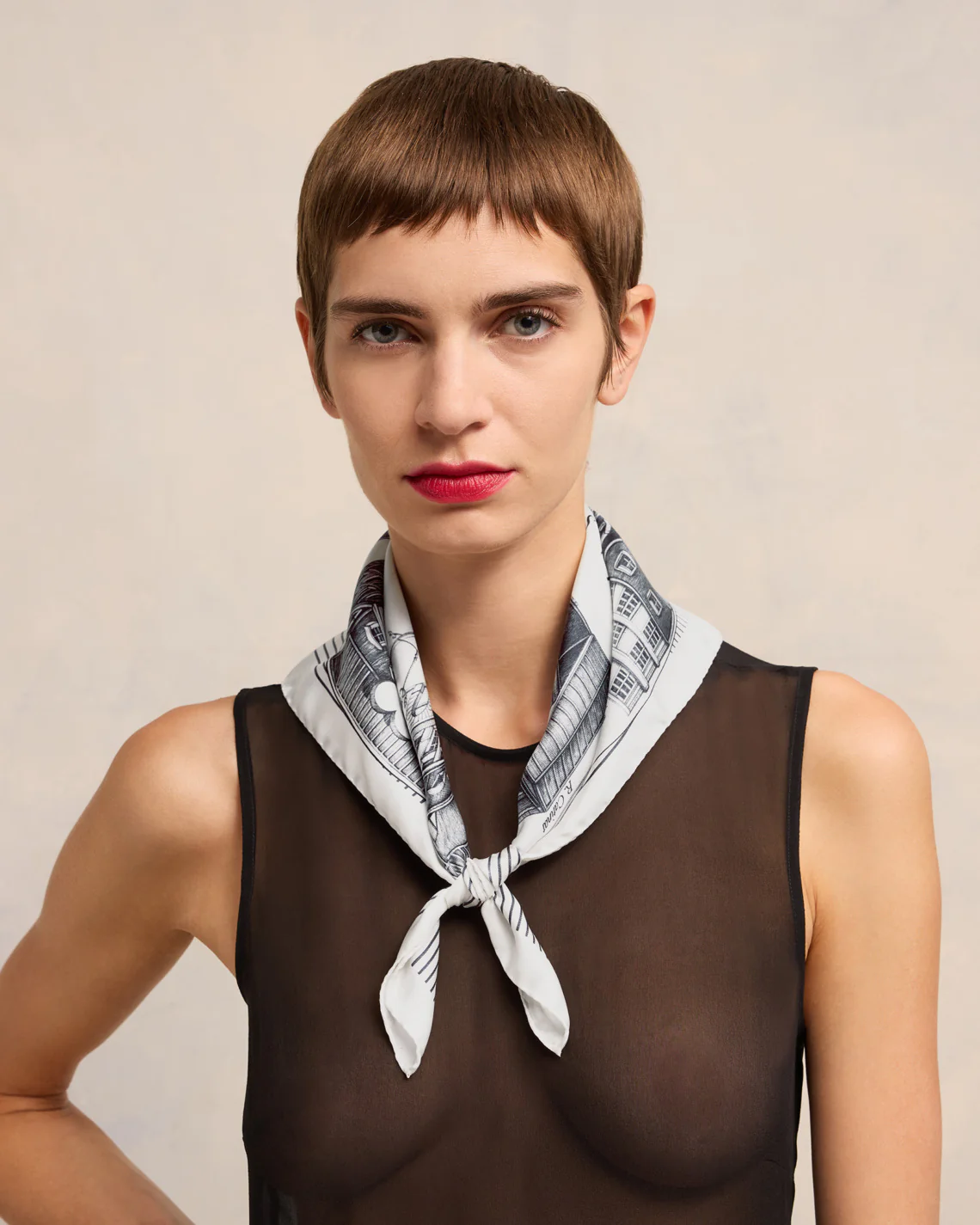 Place Des Victoires Scarf