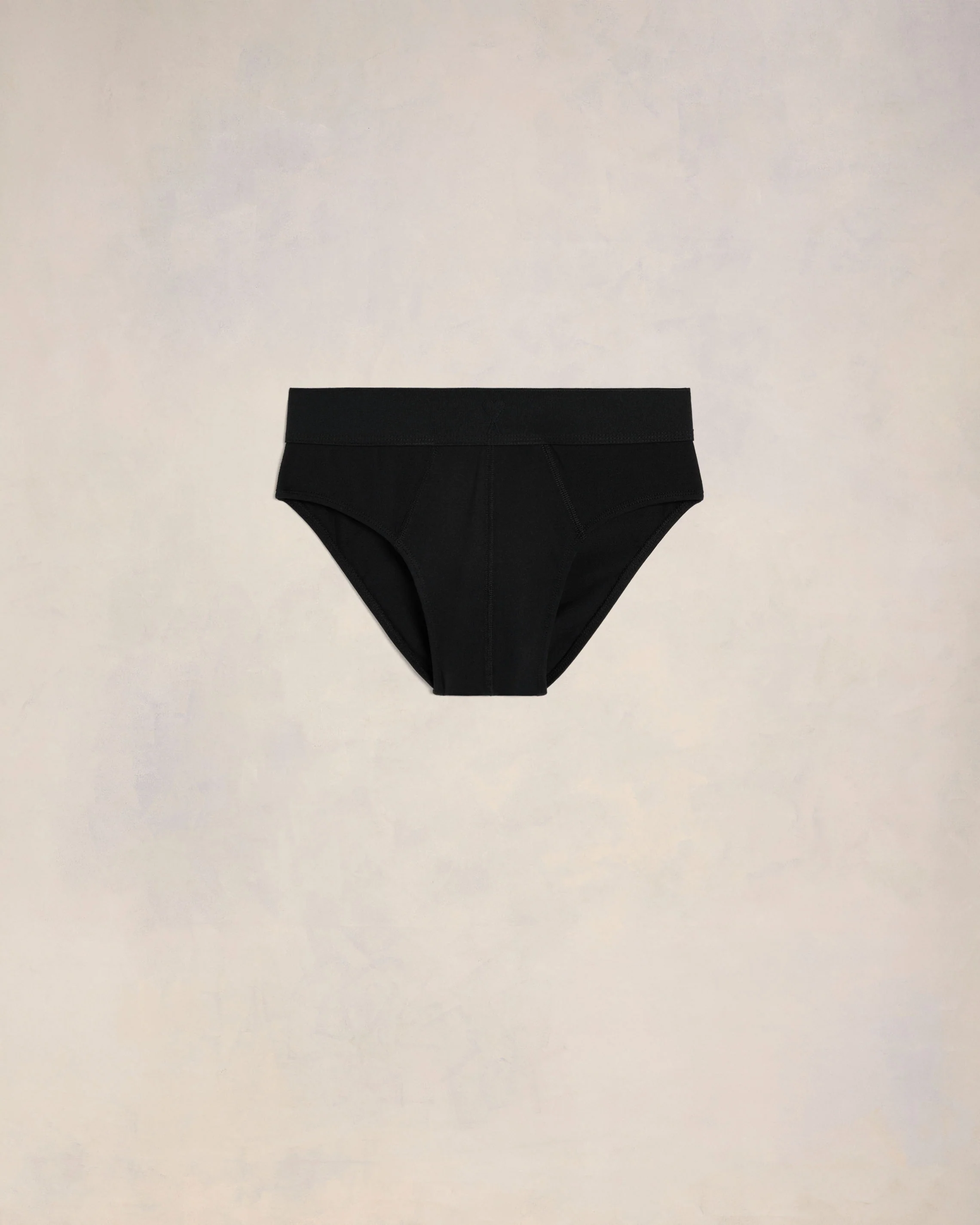 Ami de Coeur Brief