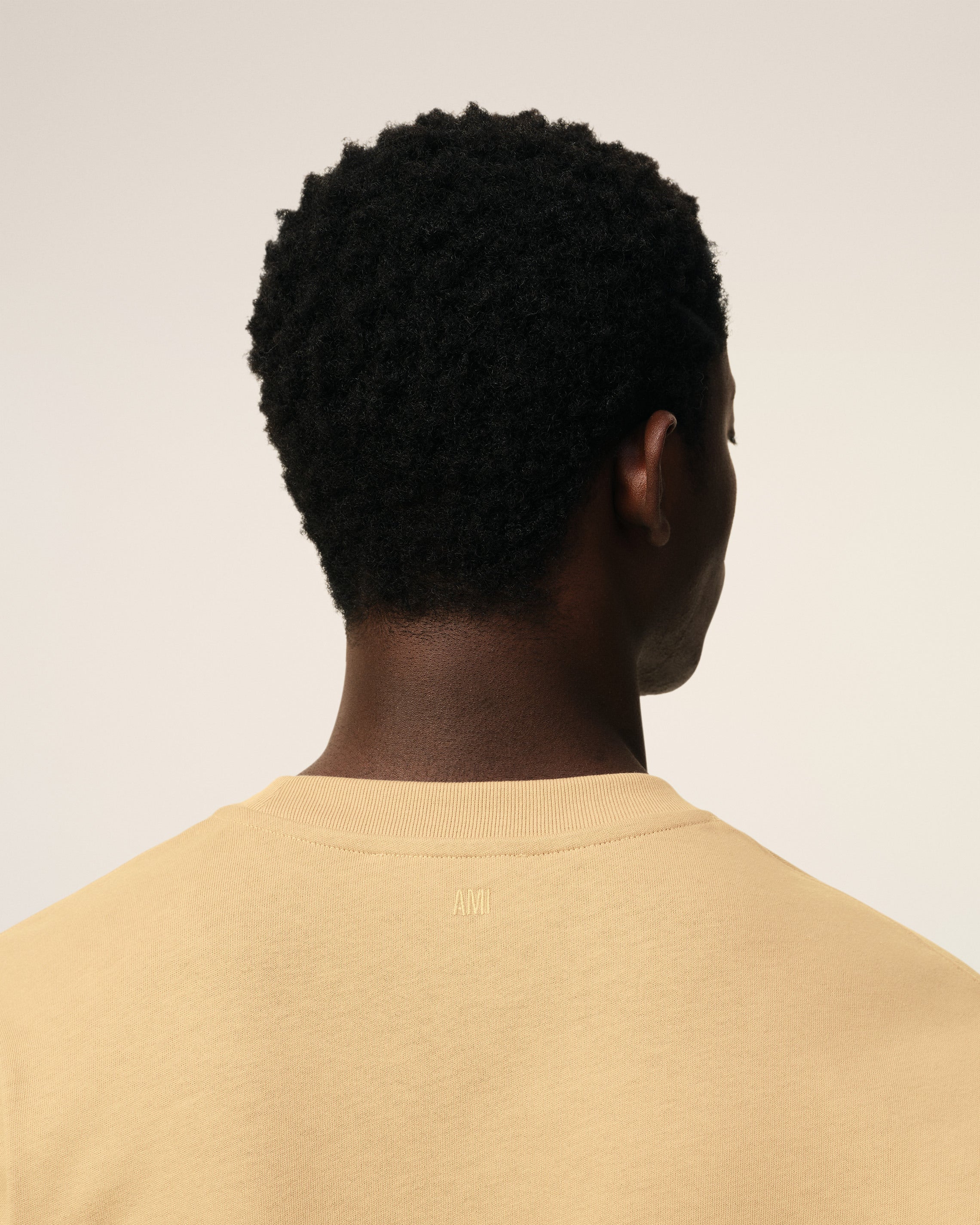 T-shirt With Golden Ami de Coeur Pin