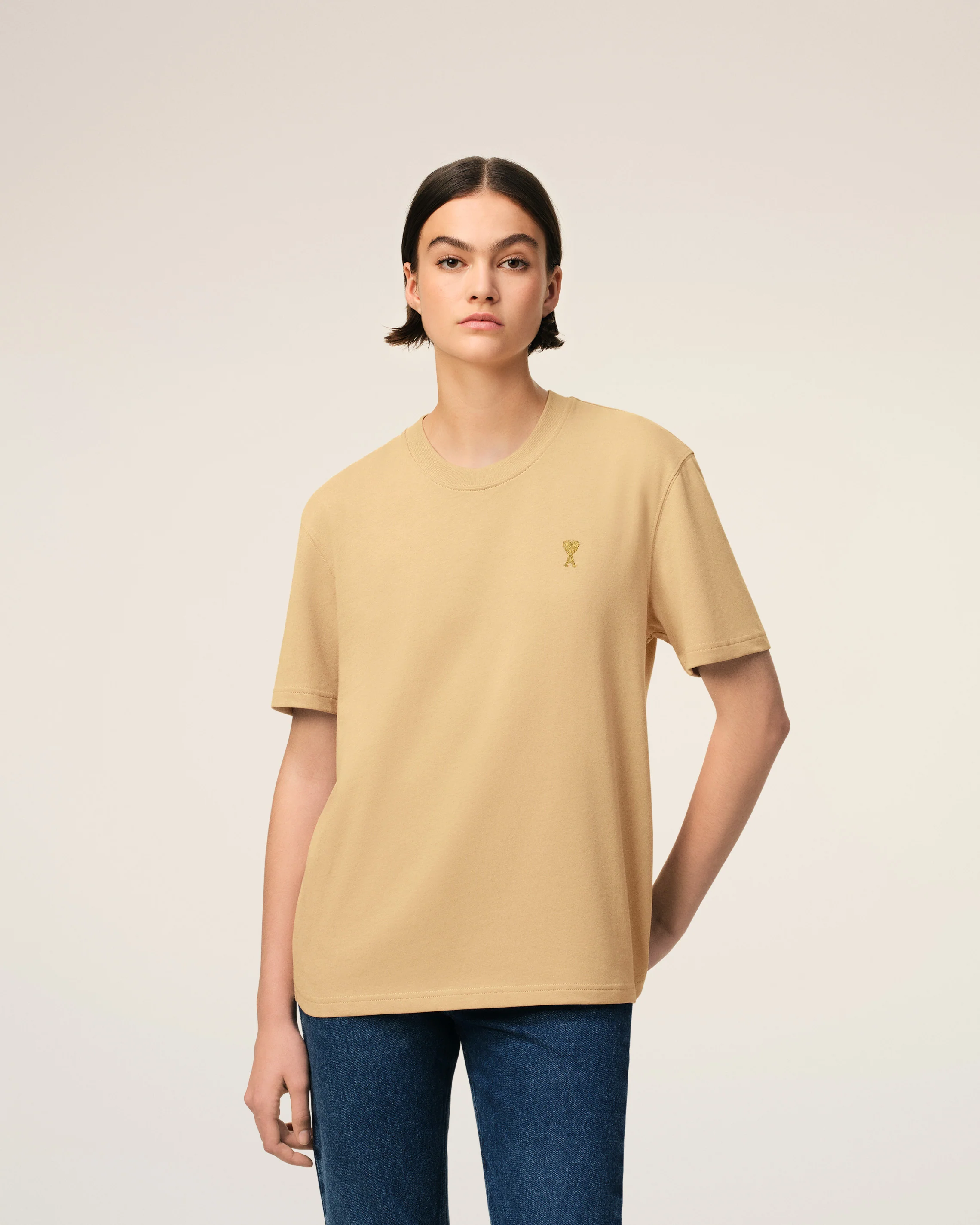 T-shirt With Golden Ami de Coeur Pin