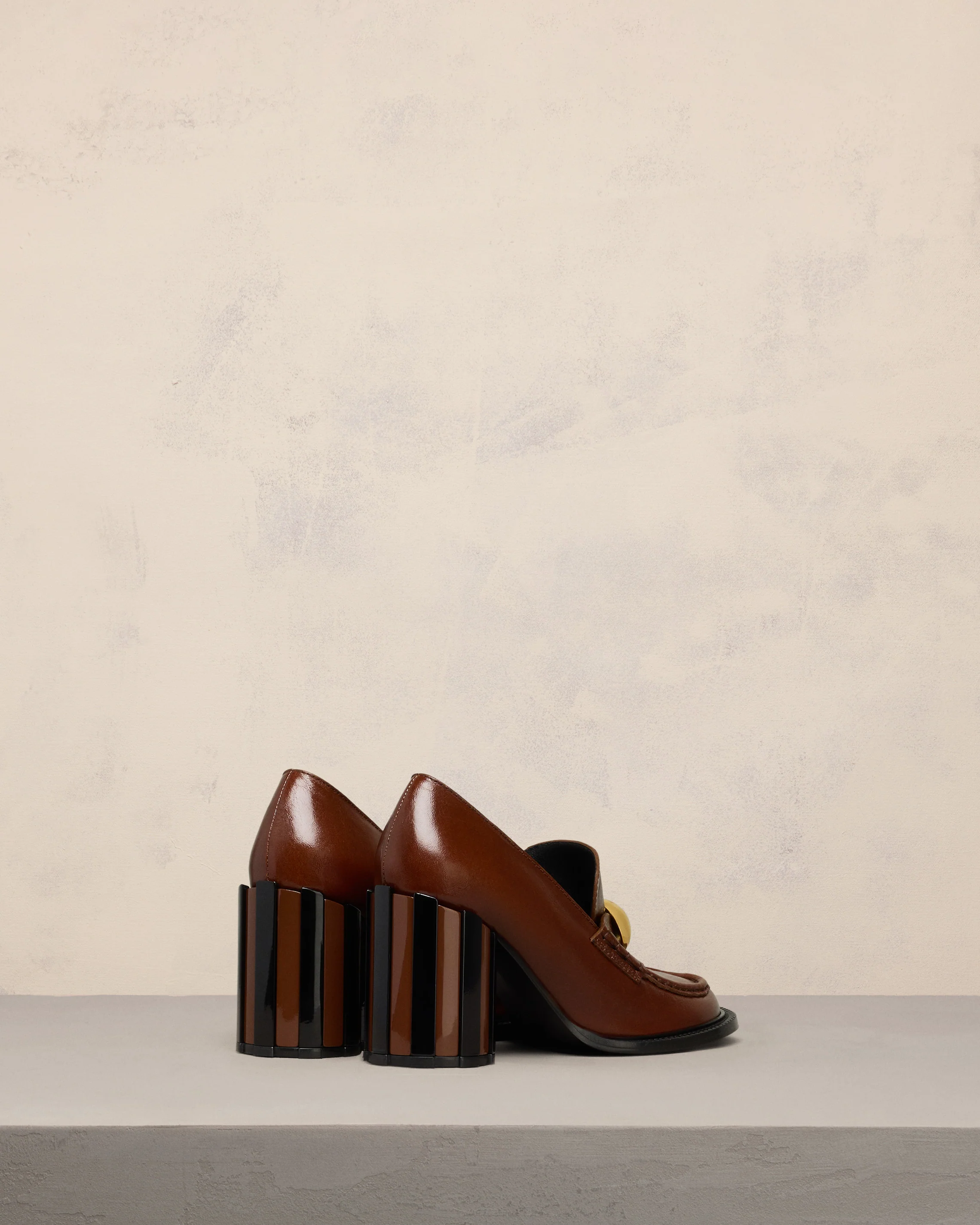 Anatomical Toe Loafers With Heel