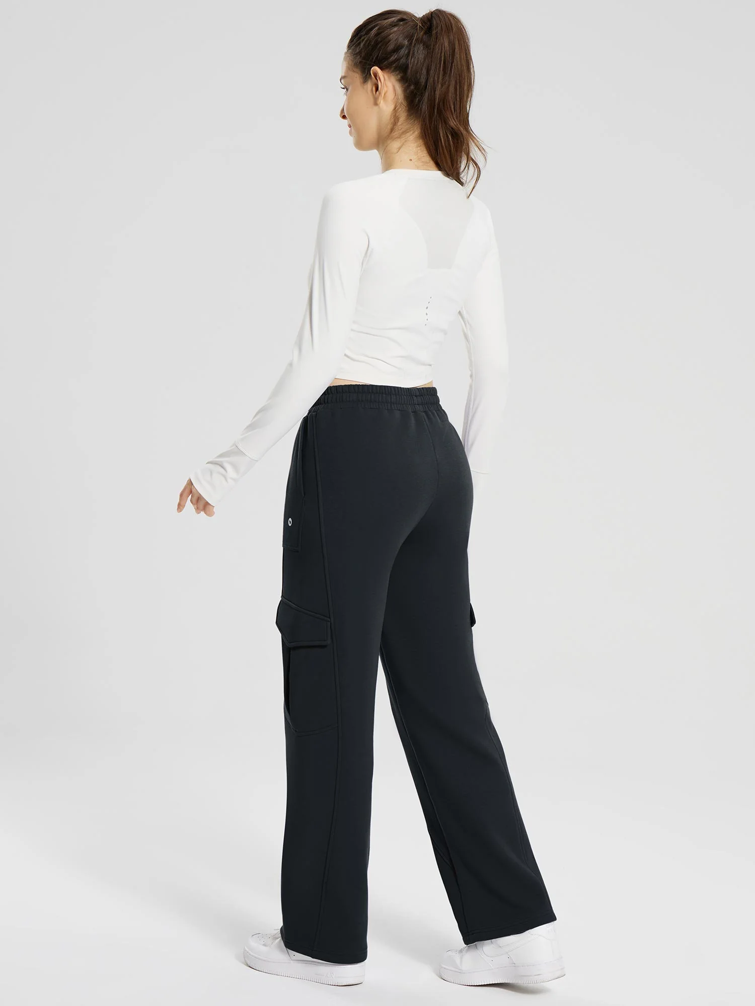 Evergreen Fleece Multi-Pocket Cargo Pants