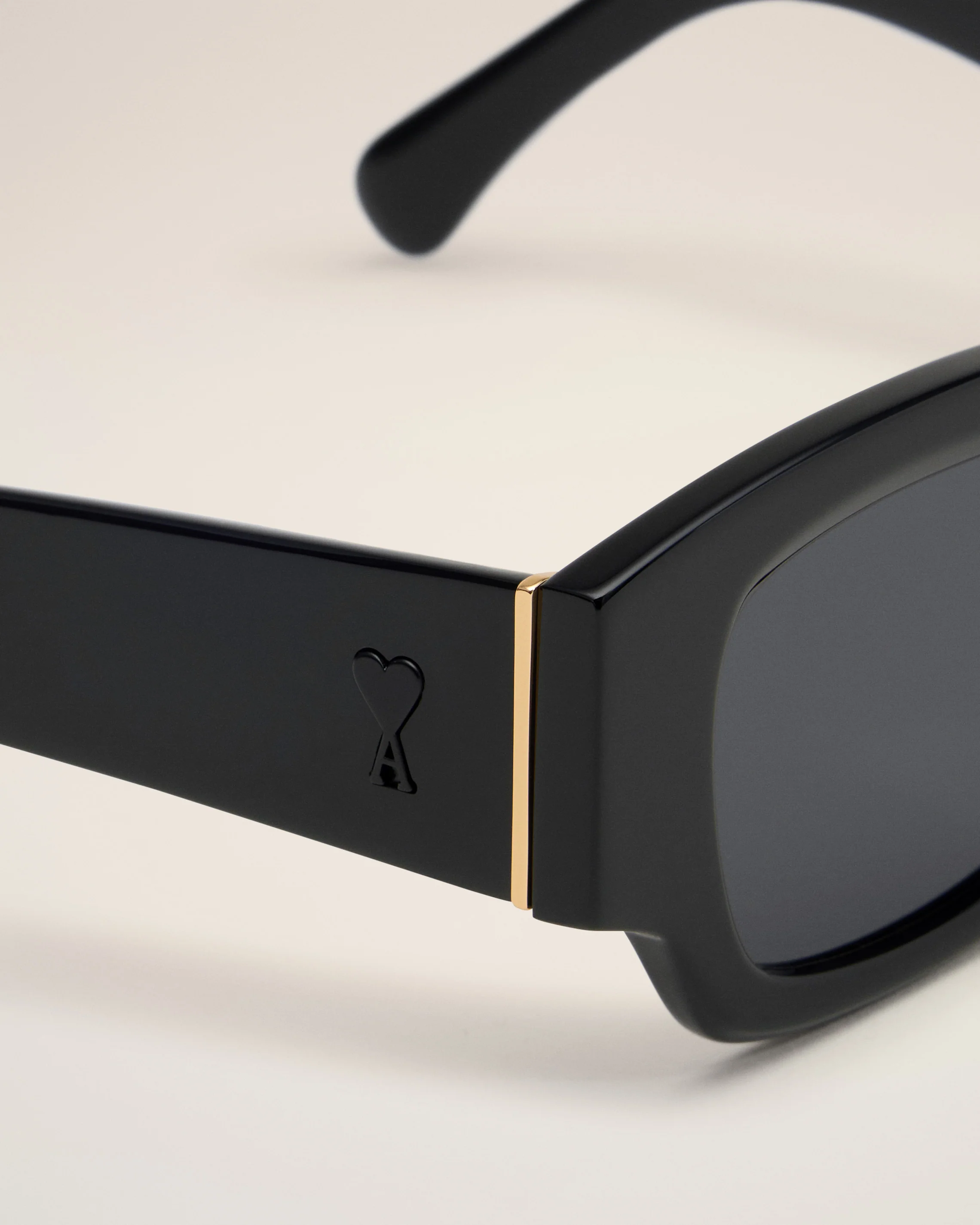 Black 75001 Sunglasses