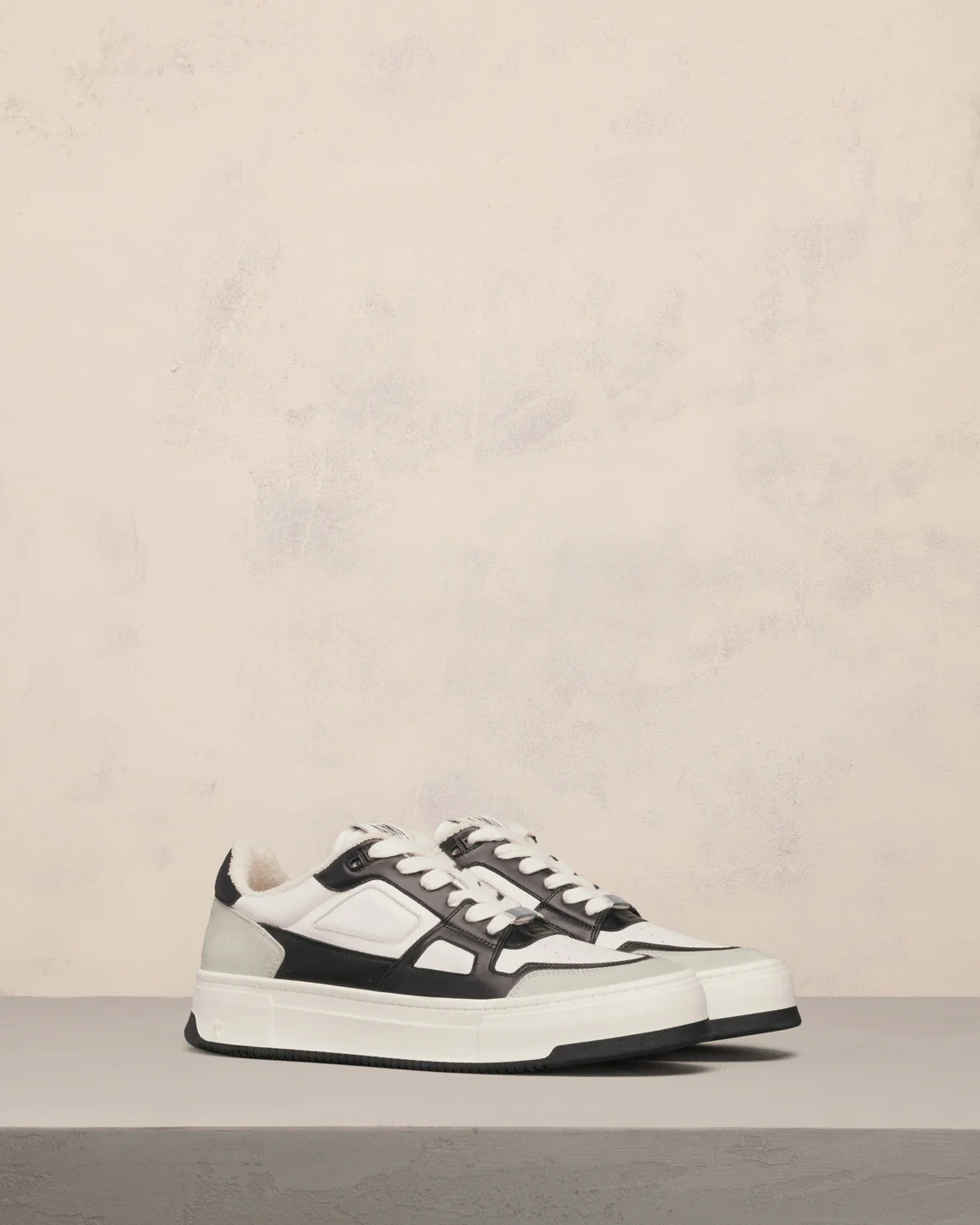 Low Top Ami Arcade Sneakers