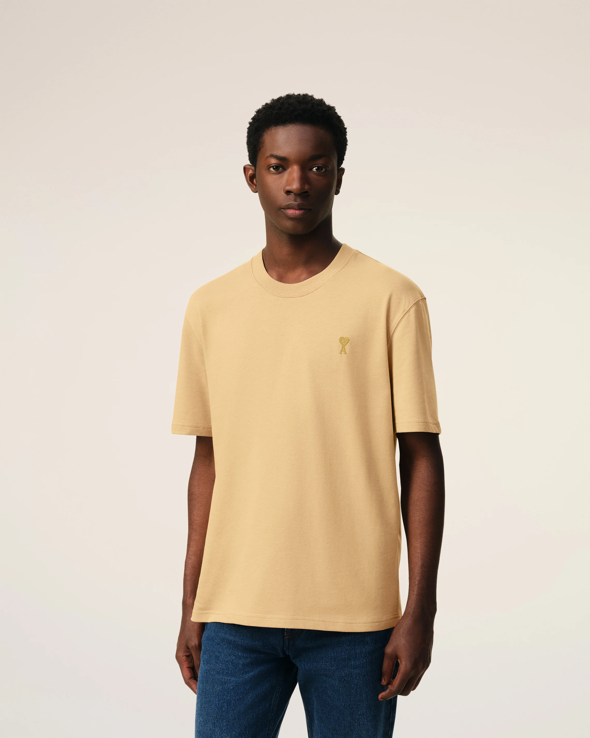 T-shirt With Golden Ami de Coeur Pin