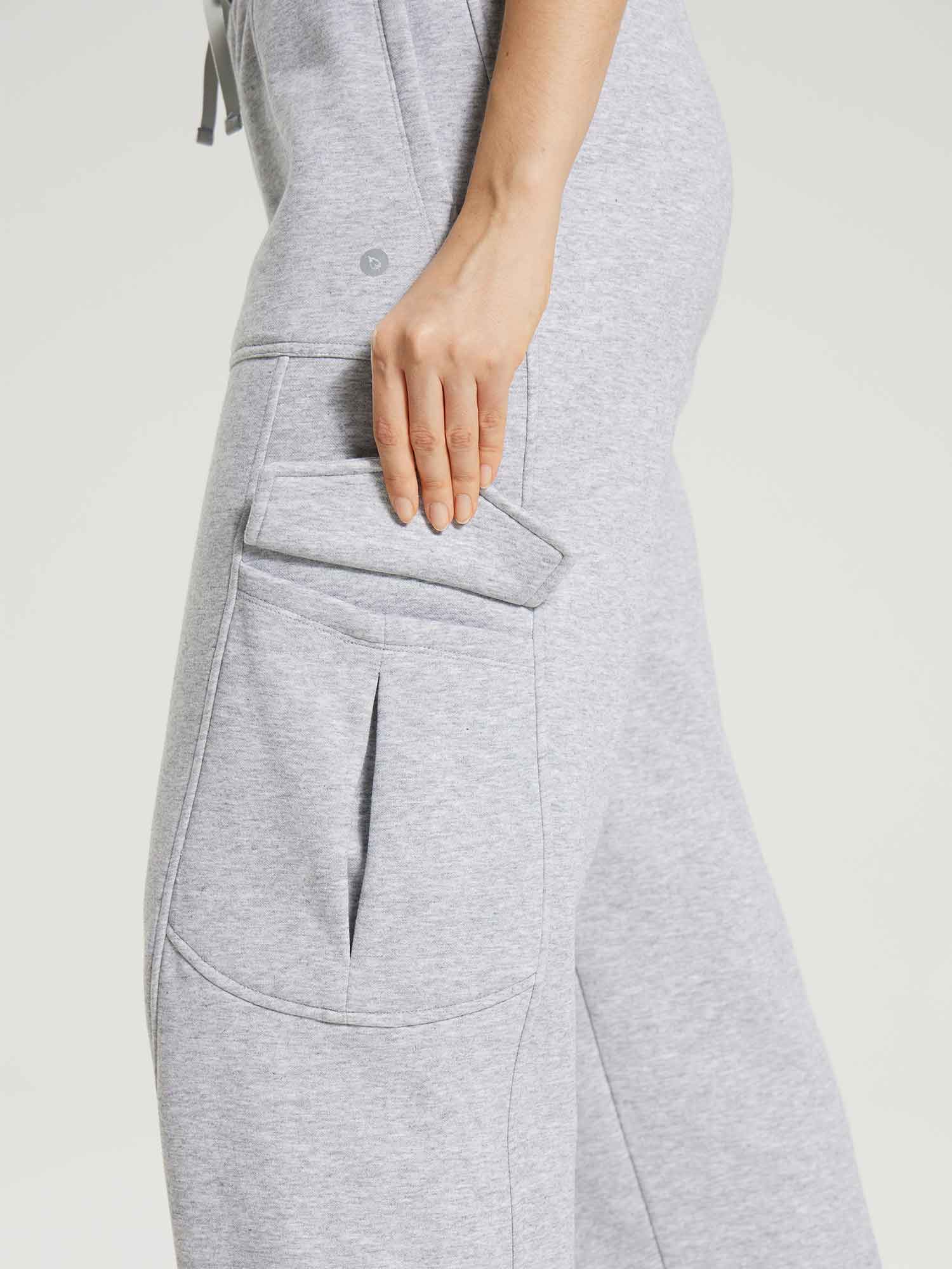 Evergreen Fleece Multi-Pocket Cargo Pants