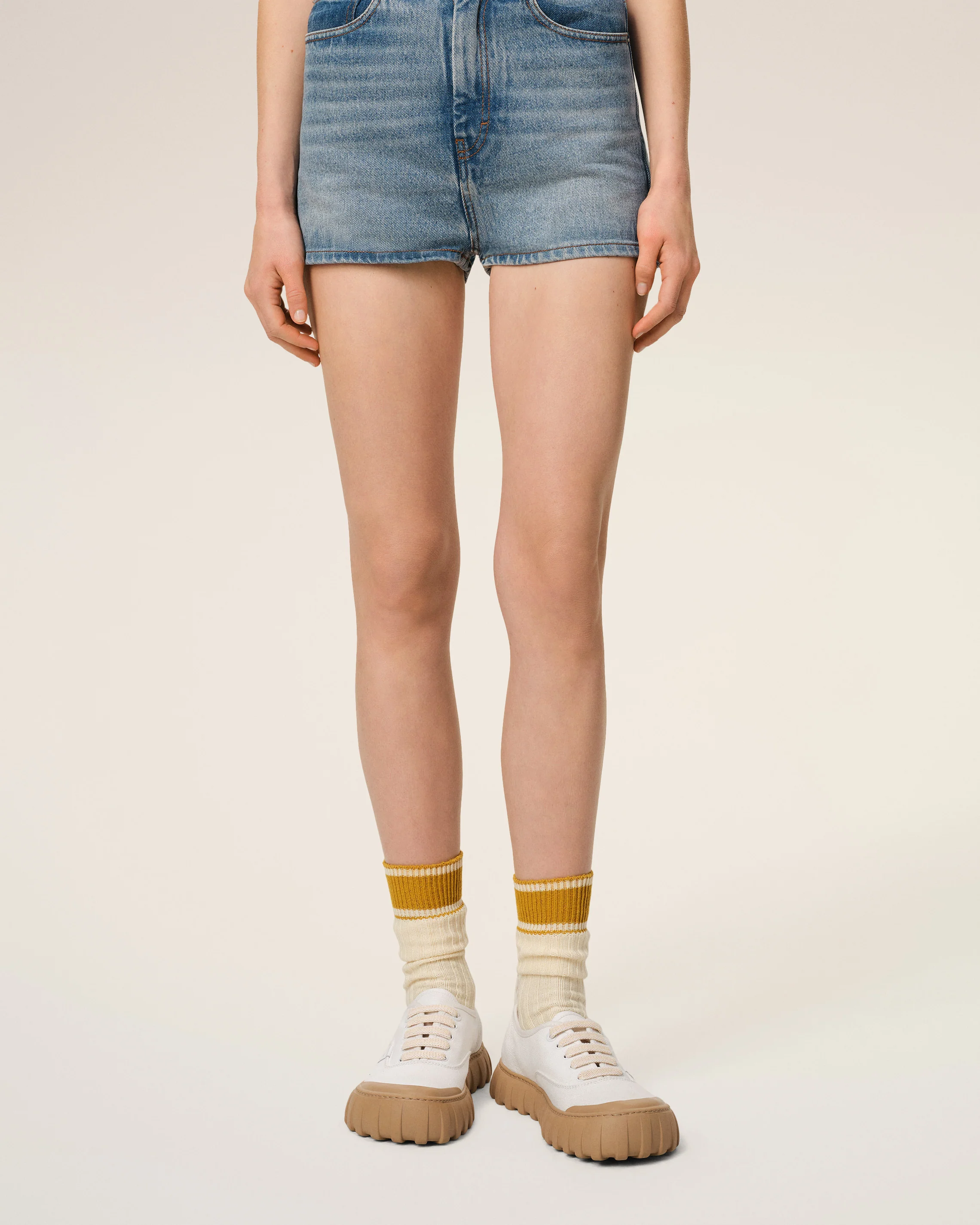 White Cotton Low Top Tempo Canvas Sneakers