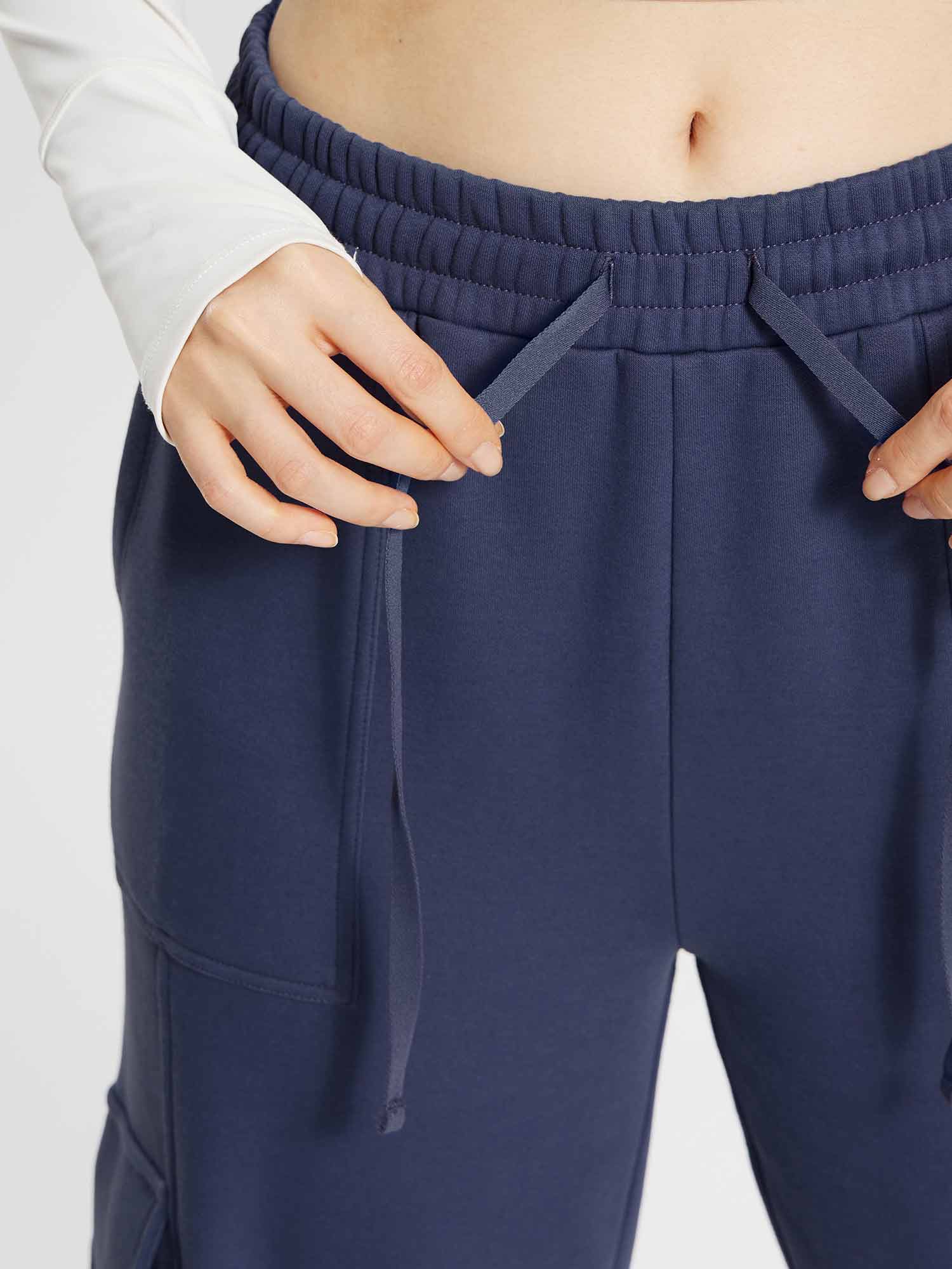 Evergreen Fleece Multi-Pocket Cargo Pants