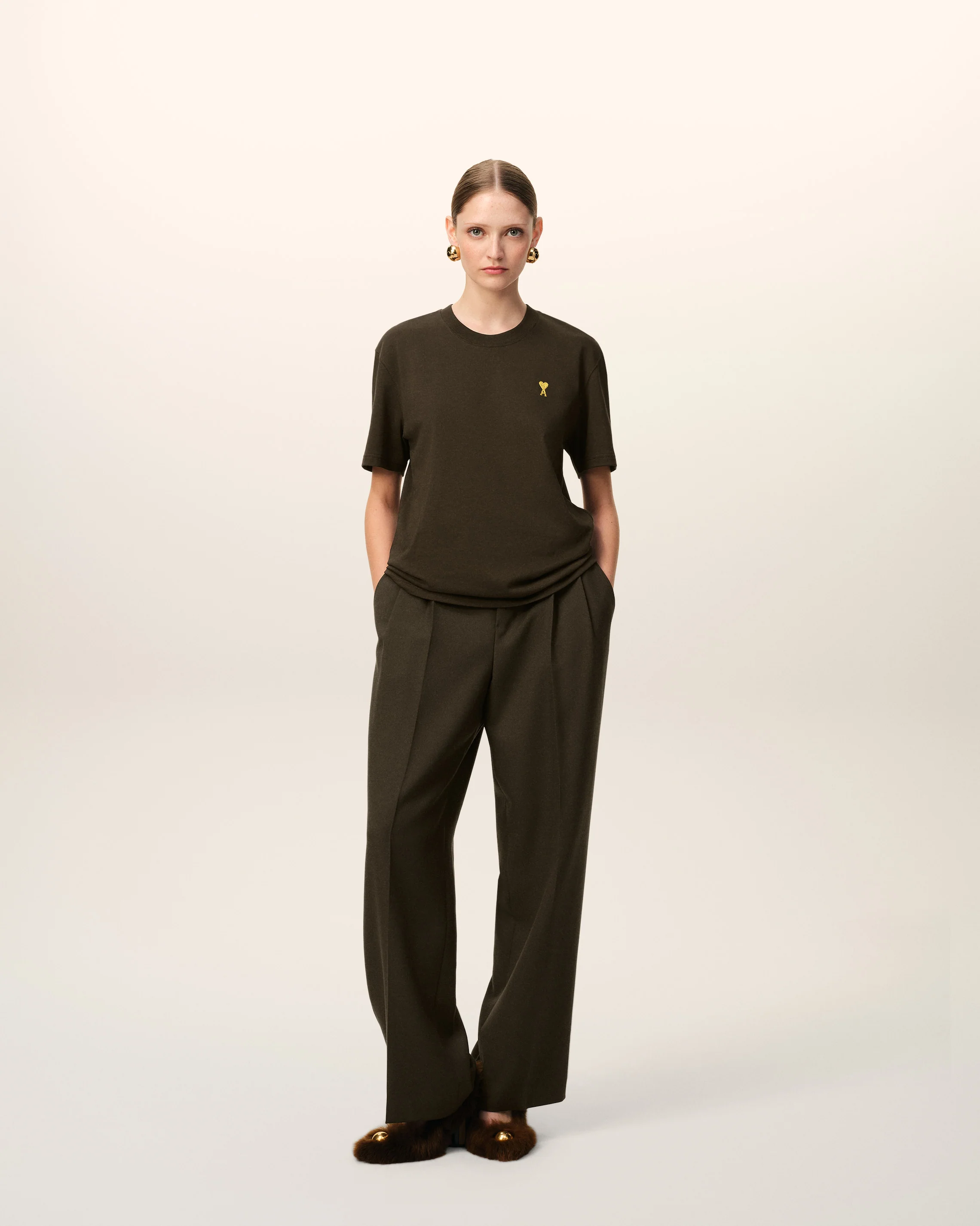 T-shirt With Golden Ami de Coeur Pin