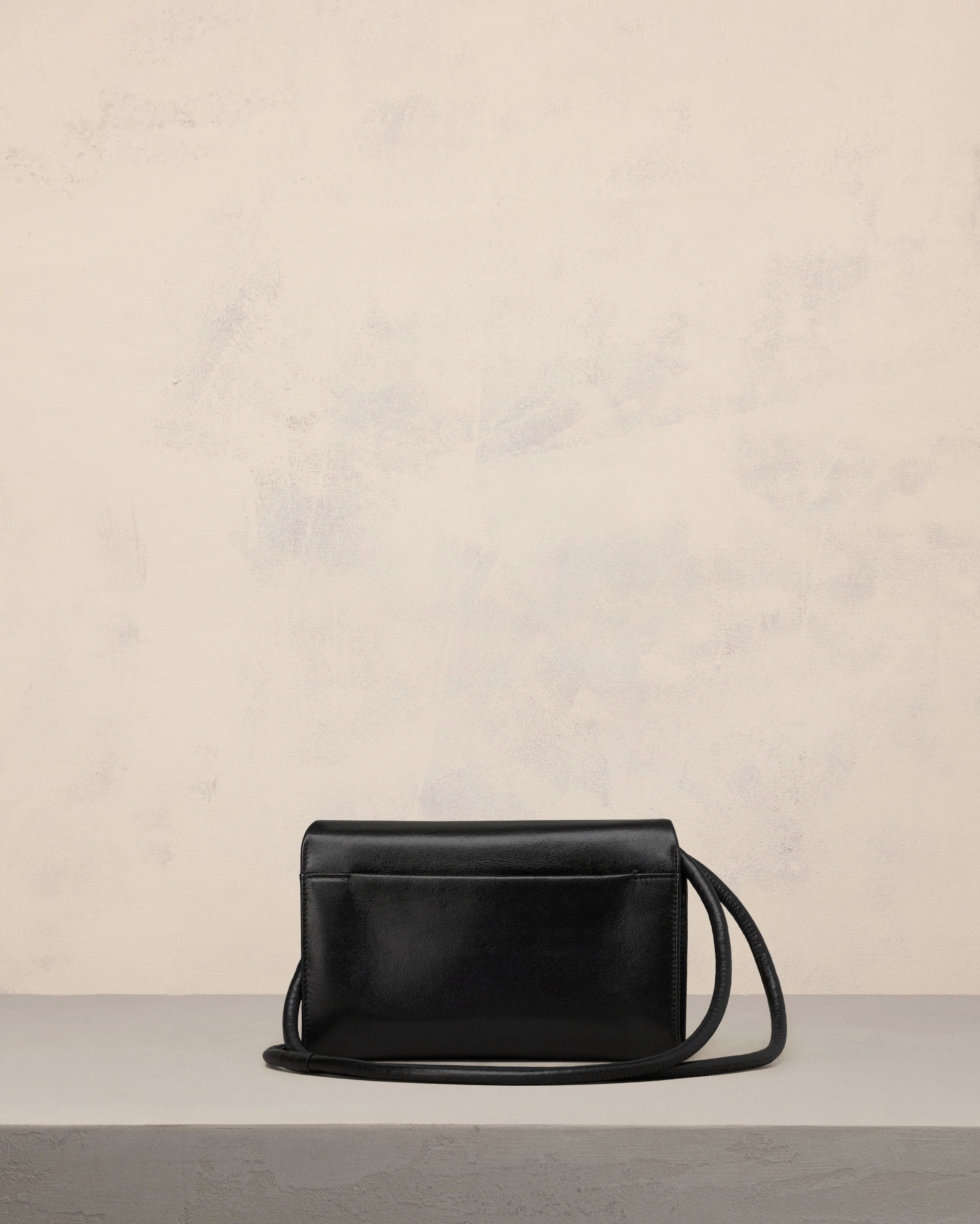 Black Leather Voulez-Vous Wallet Strap