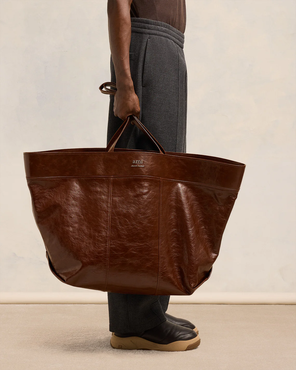 East West Maxi Ami Shopping Bag