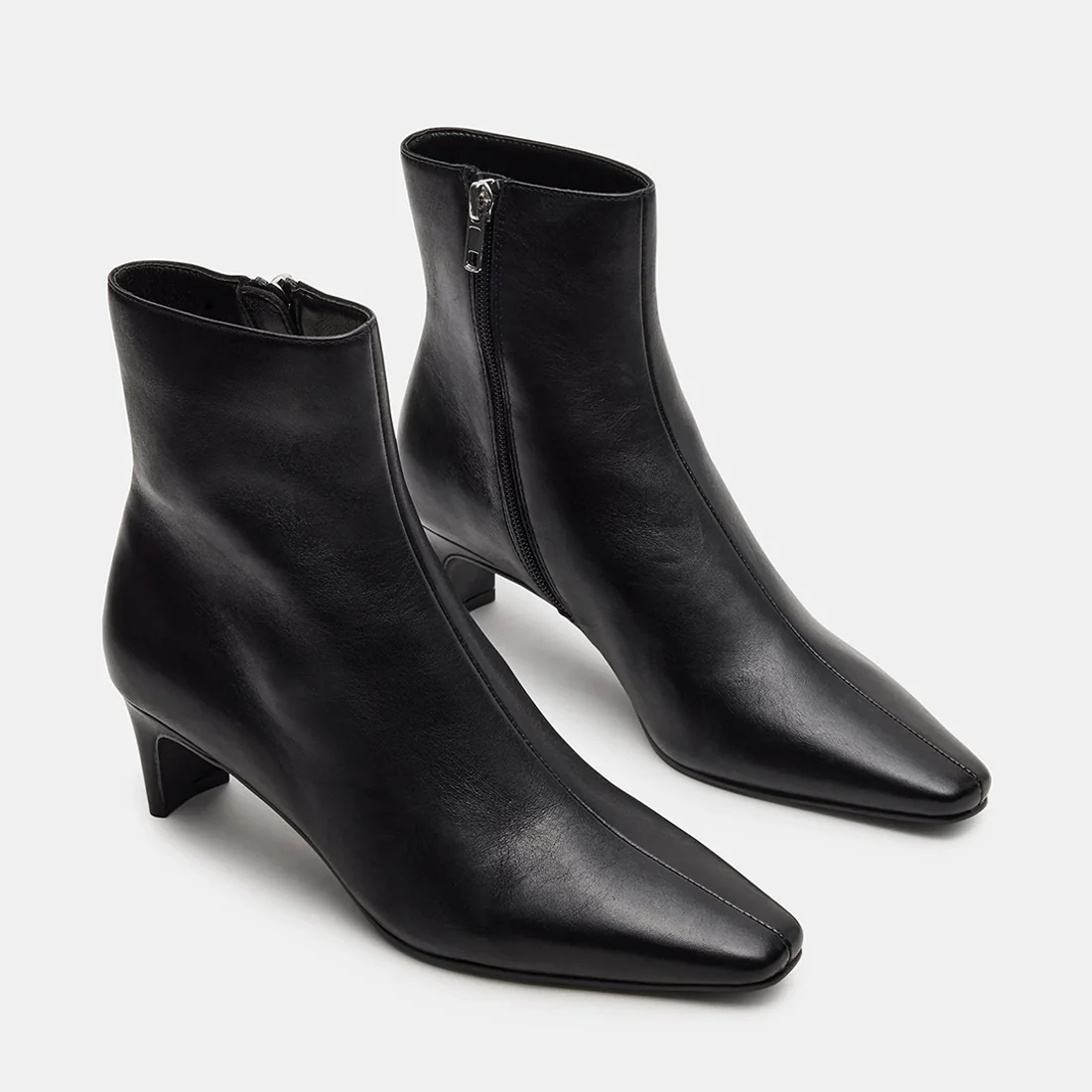 DELVIE BLACK LEATHER