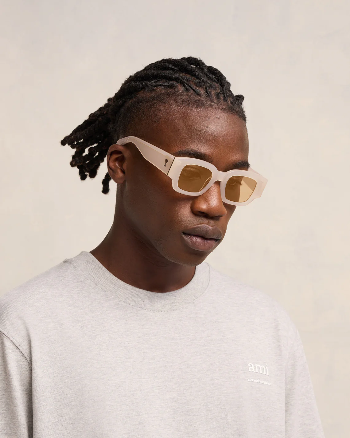 Classical Ami de Coeur Sunglasses