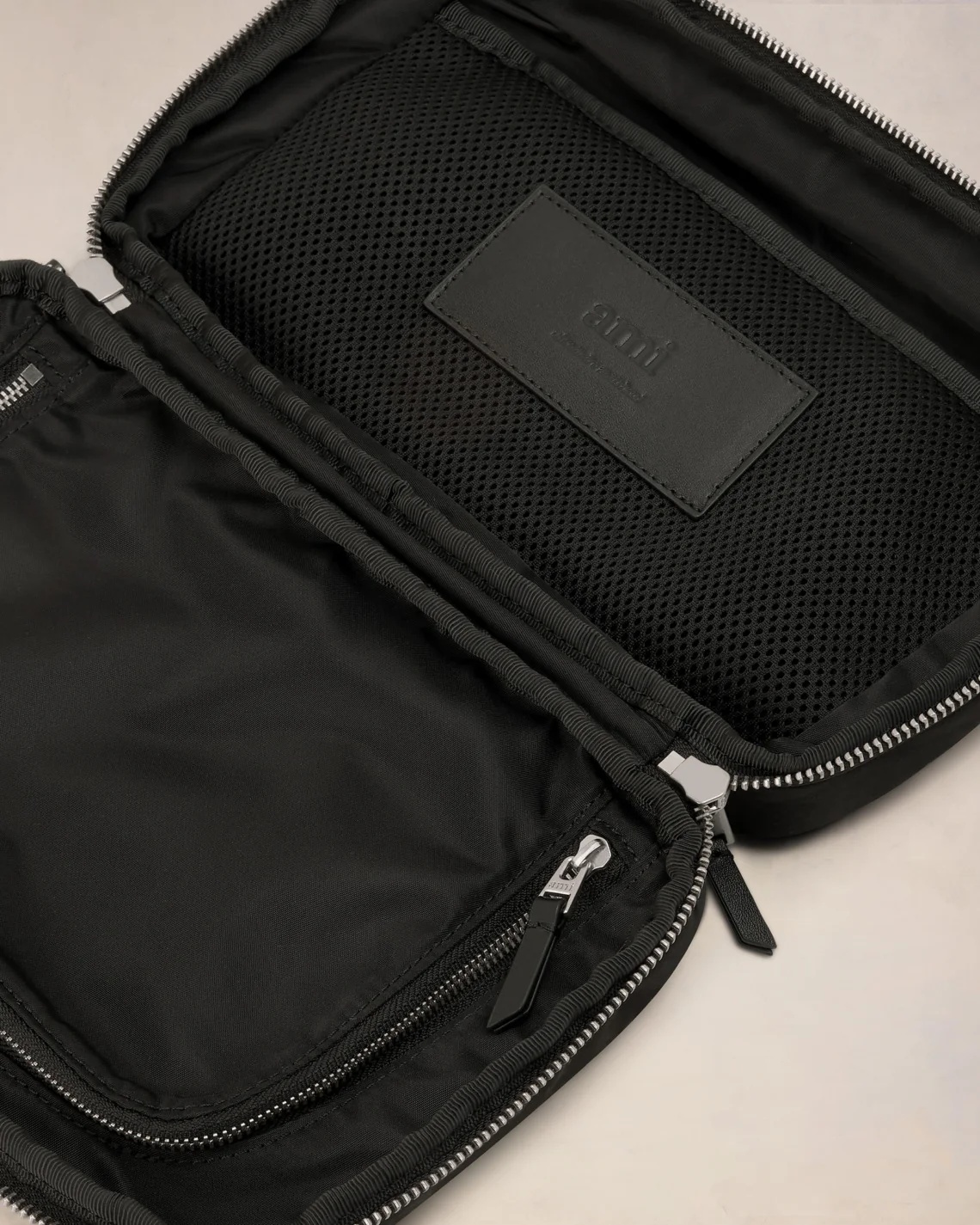 Ami de Coeur Vanity Case