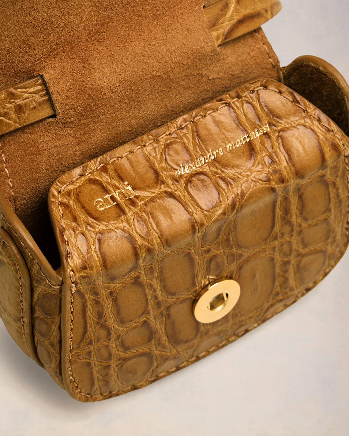 Paris Paris Airpods Case