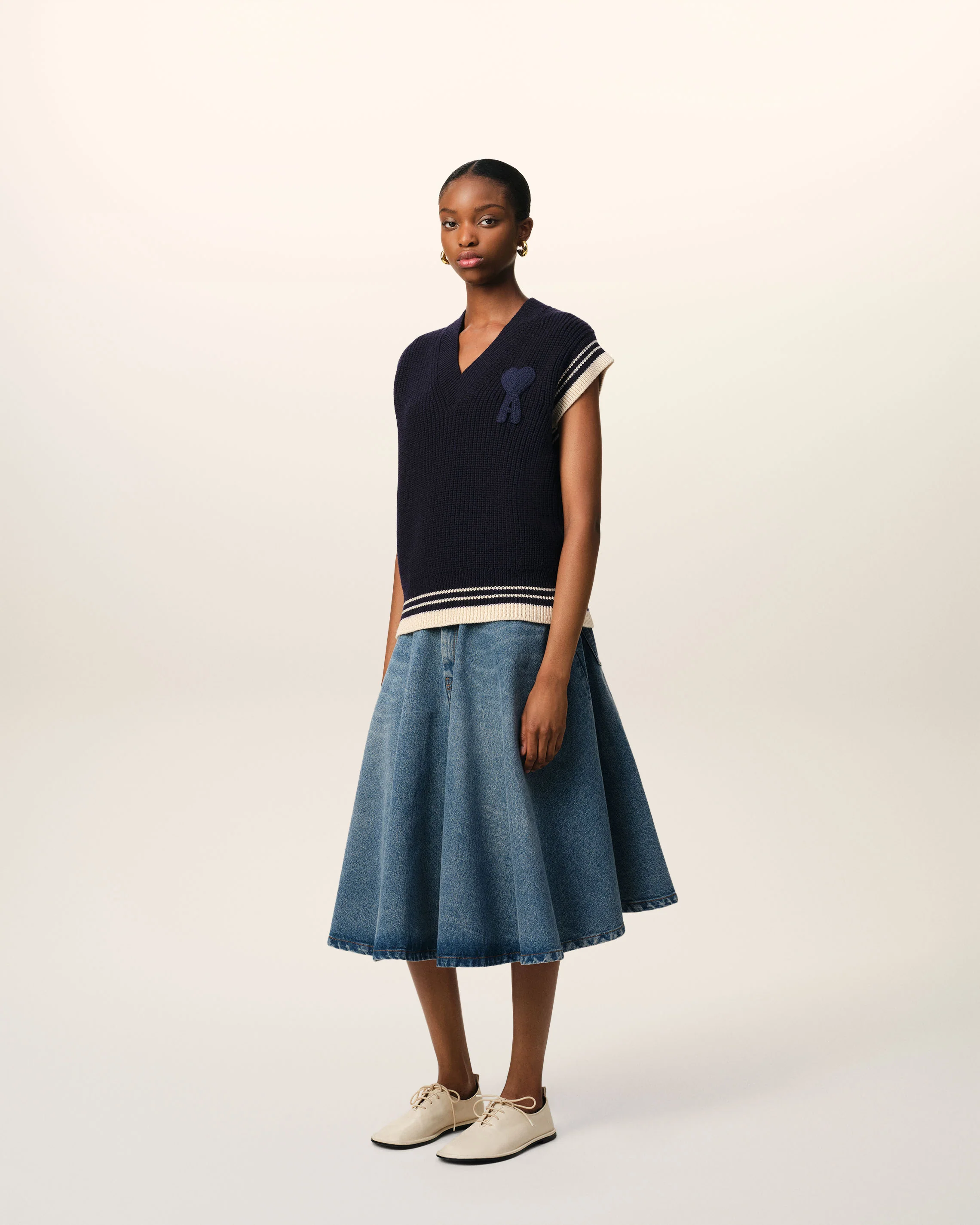 Navy Wool Ribbed Sleeveless V Neck Sweater