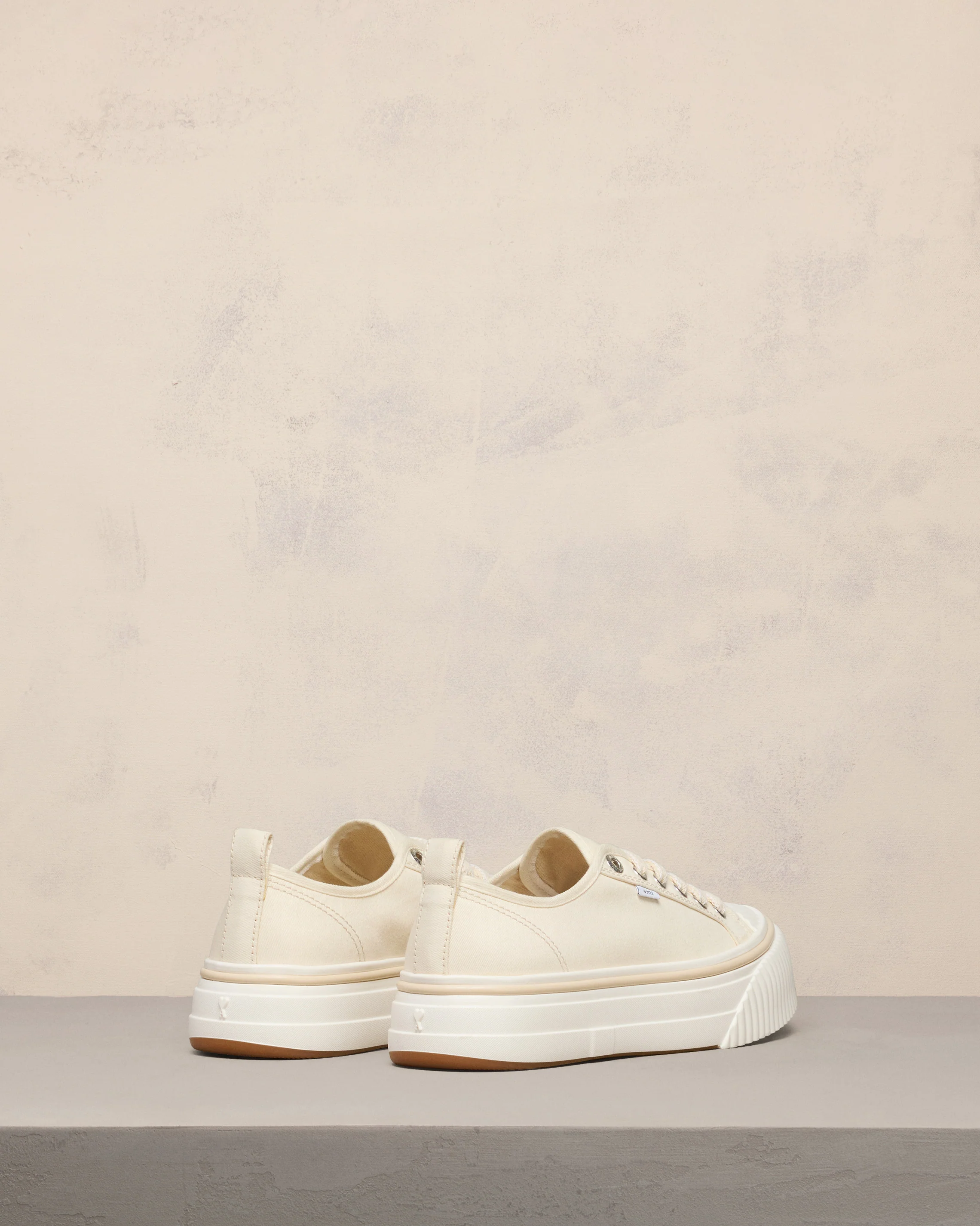 Low Top Ami SN1980 Sneakers