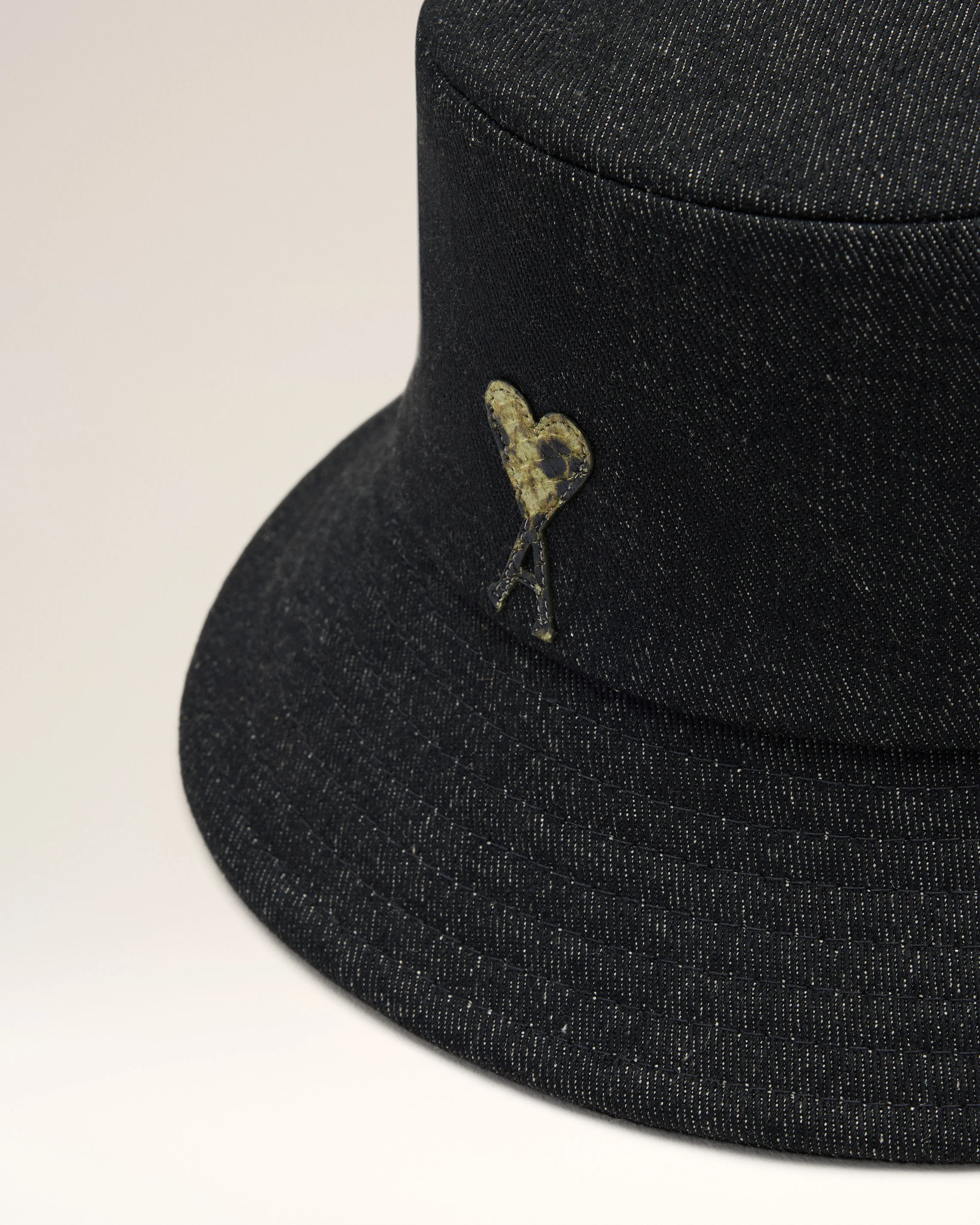 Bob Rivet Ami De Coeur Noir En Coton