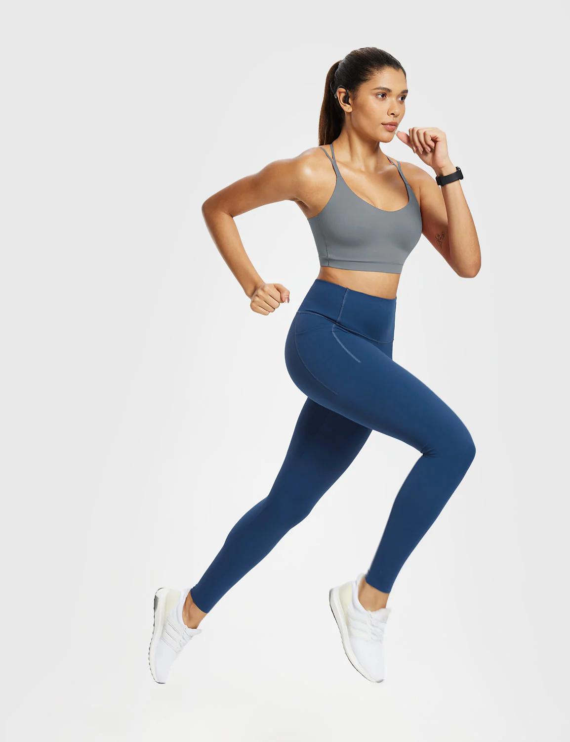 Freeleaf Cross-Strap Low-Impact Sports Bra