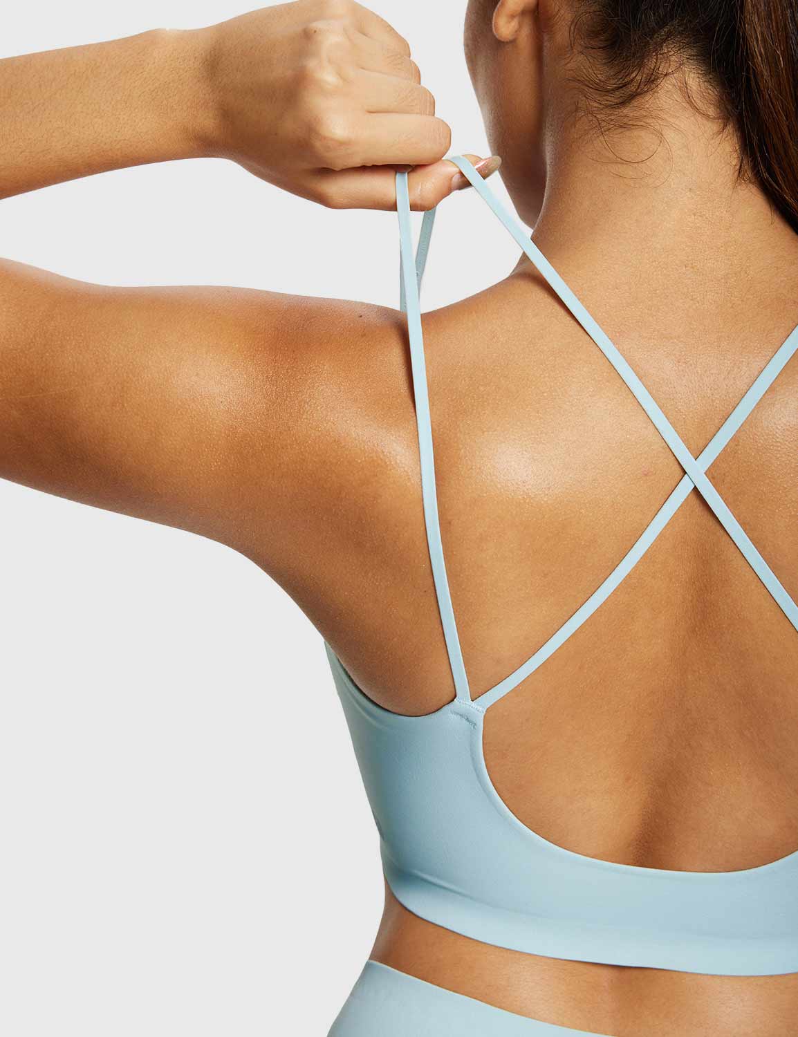 Freeleaf Cross-Strap Low-Impact Sports Bra