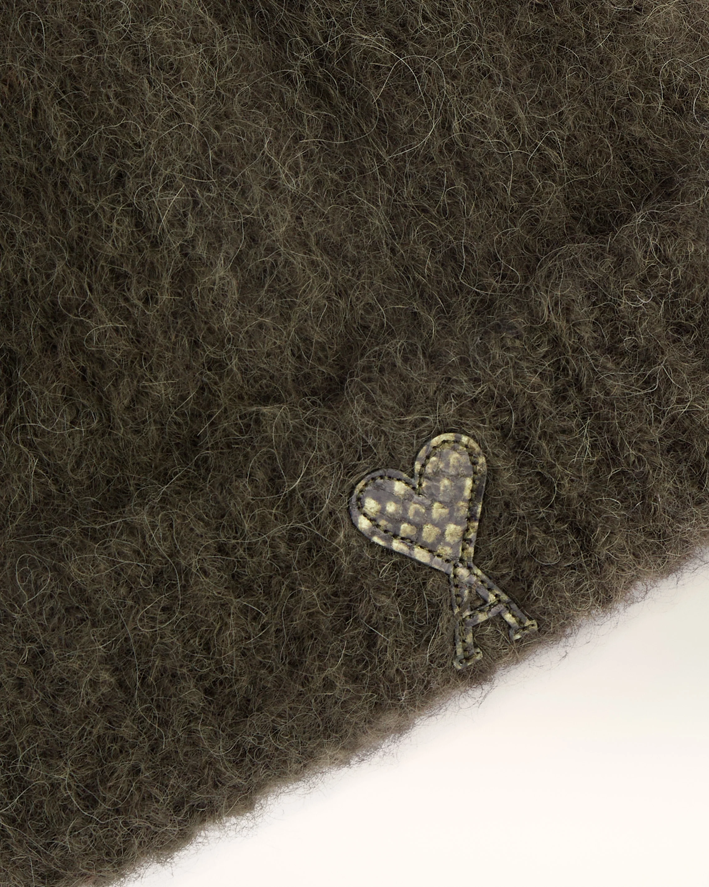 Bonnet Ami De Coeur Kaki En Alpaga